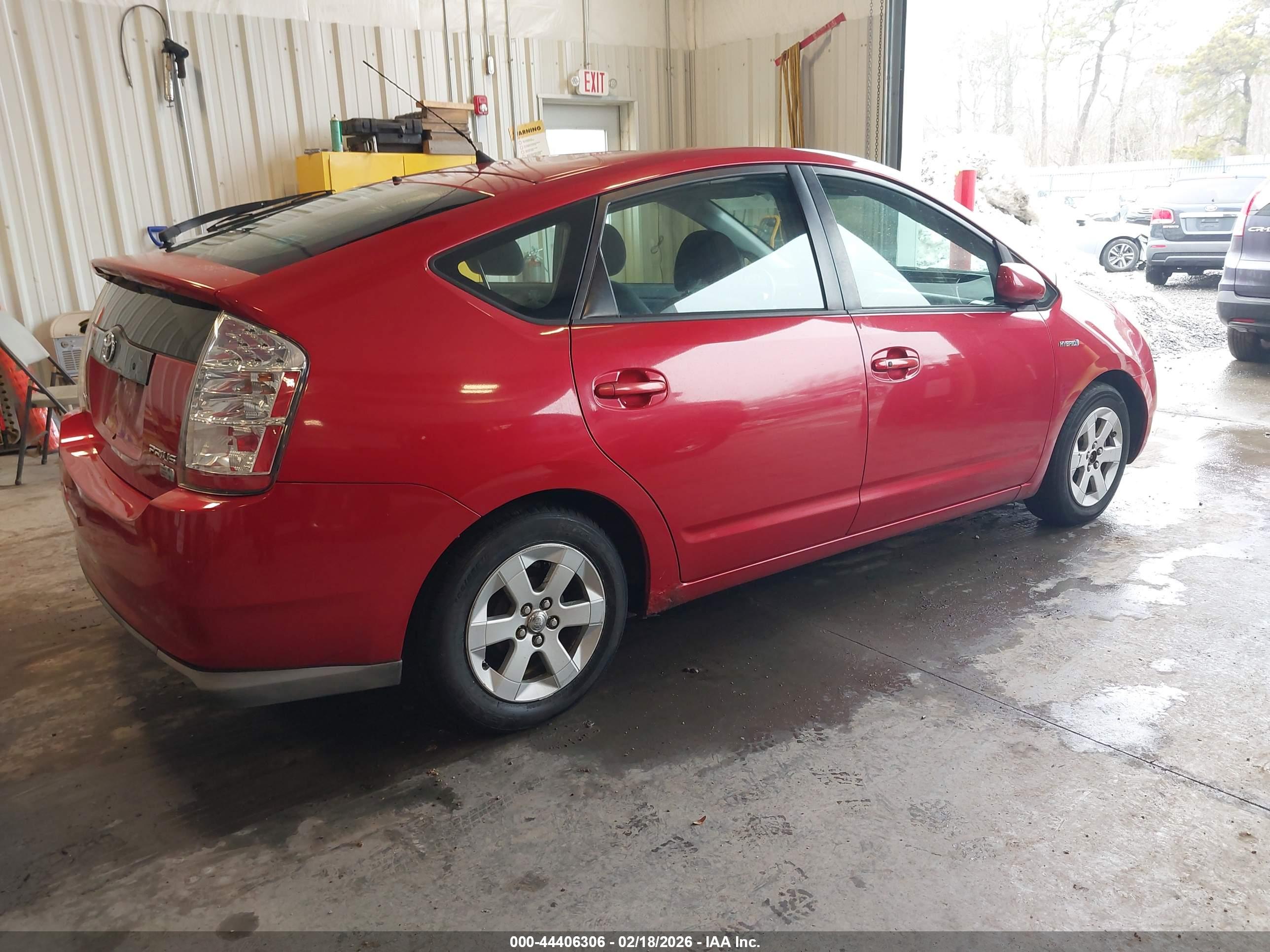 TOYOTA PRIUS image 4