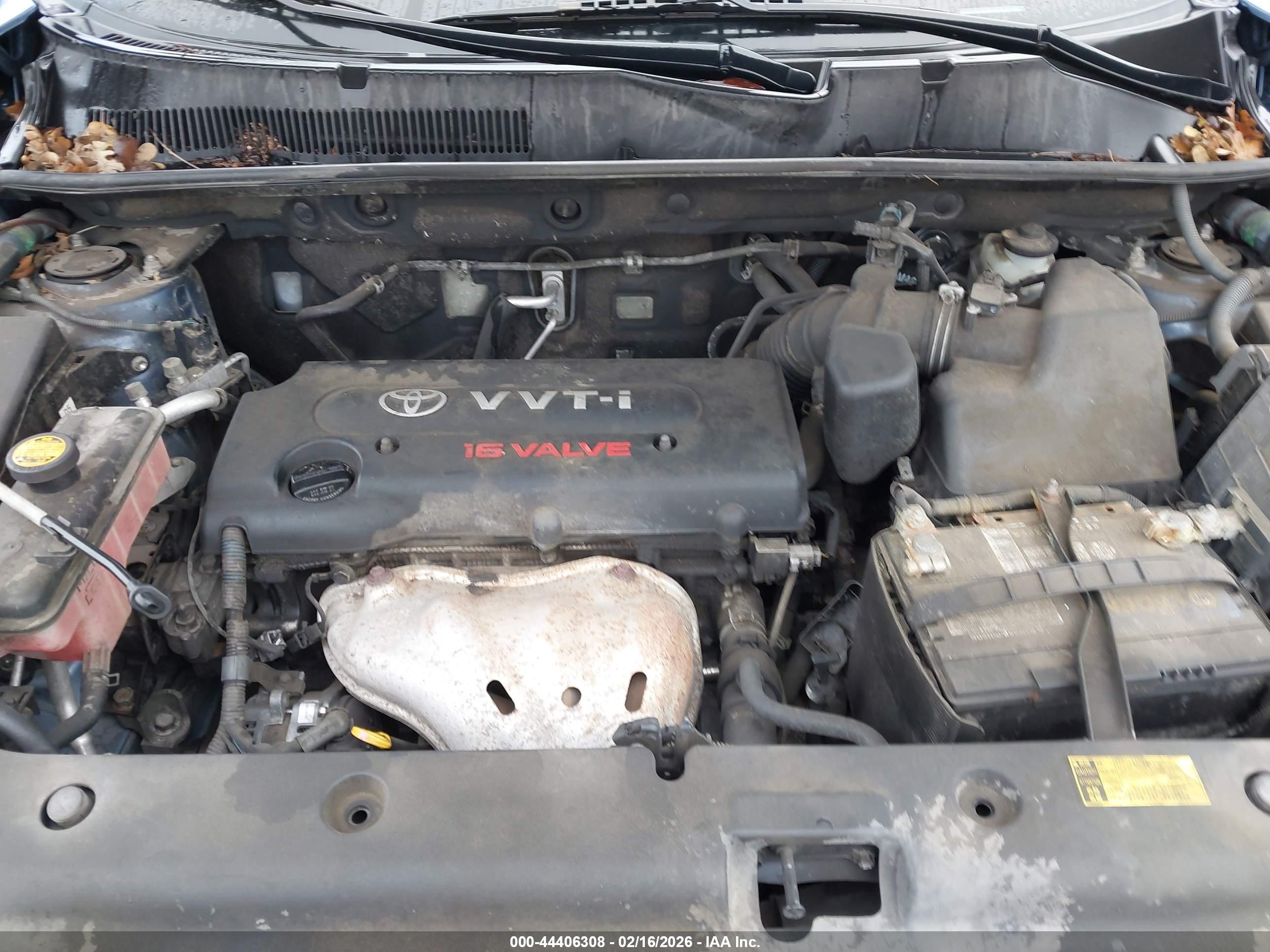 TOYOTA RAV4 image 10