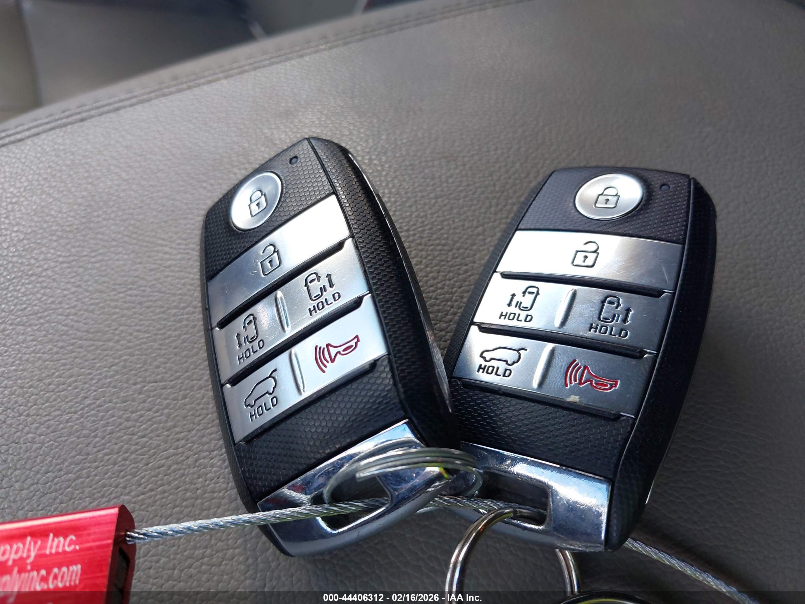 KIA SEDONA image 11