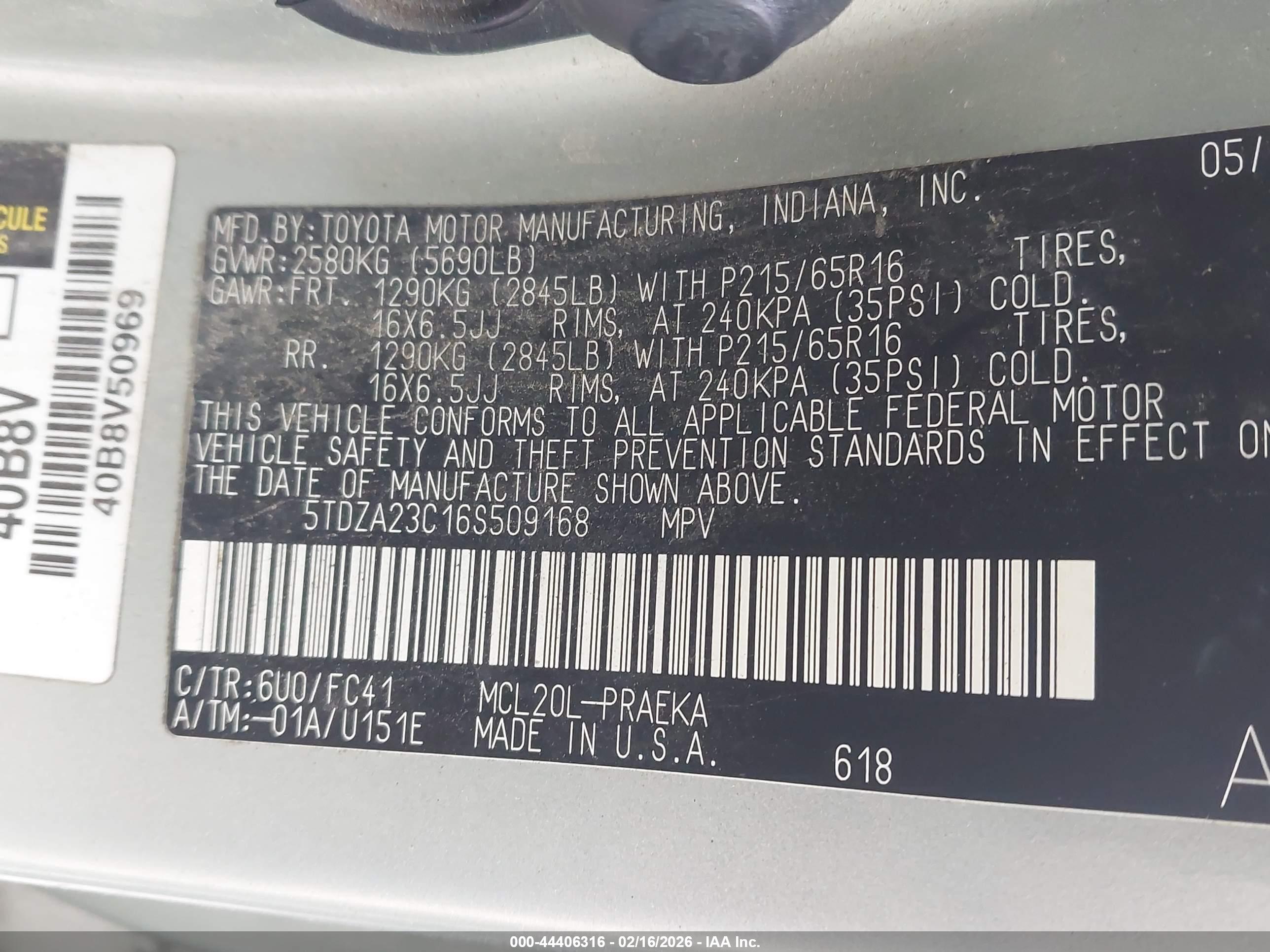 TOYOTA SIENNA image 9