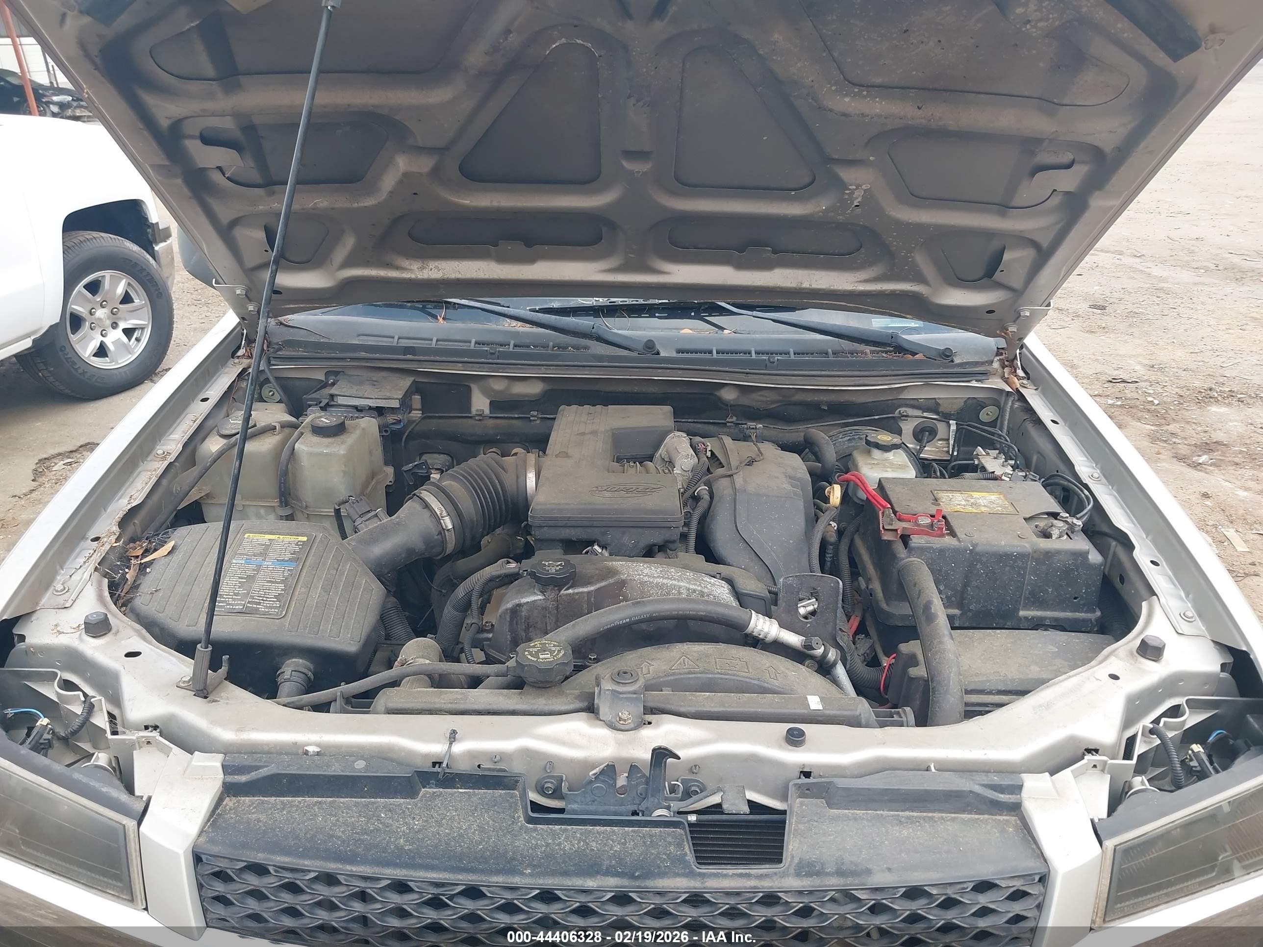 CHEVROLET COLORADO image 10