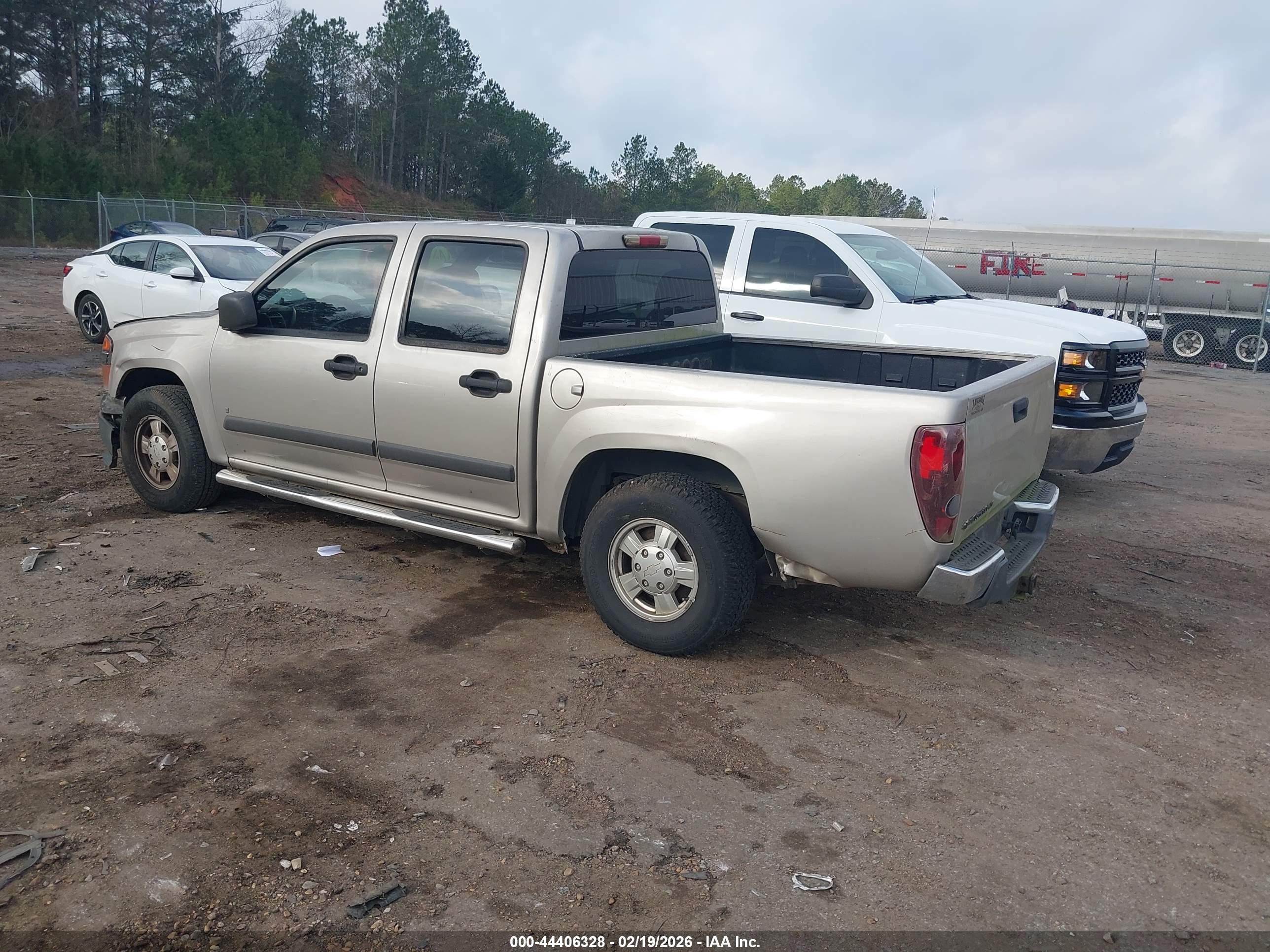 CHEVROLET COLORADO image 3
