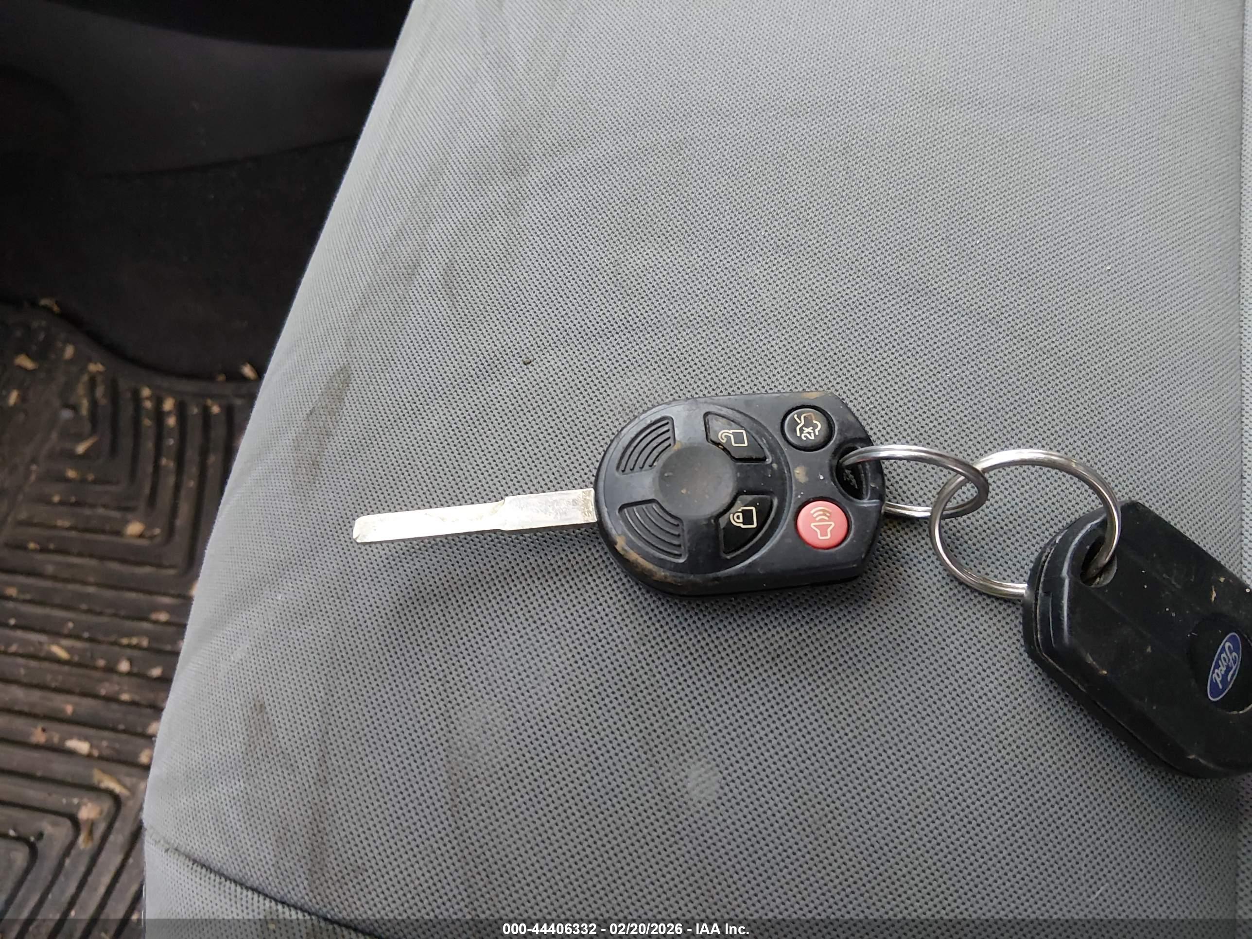 FORD ESCAPE image 11