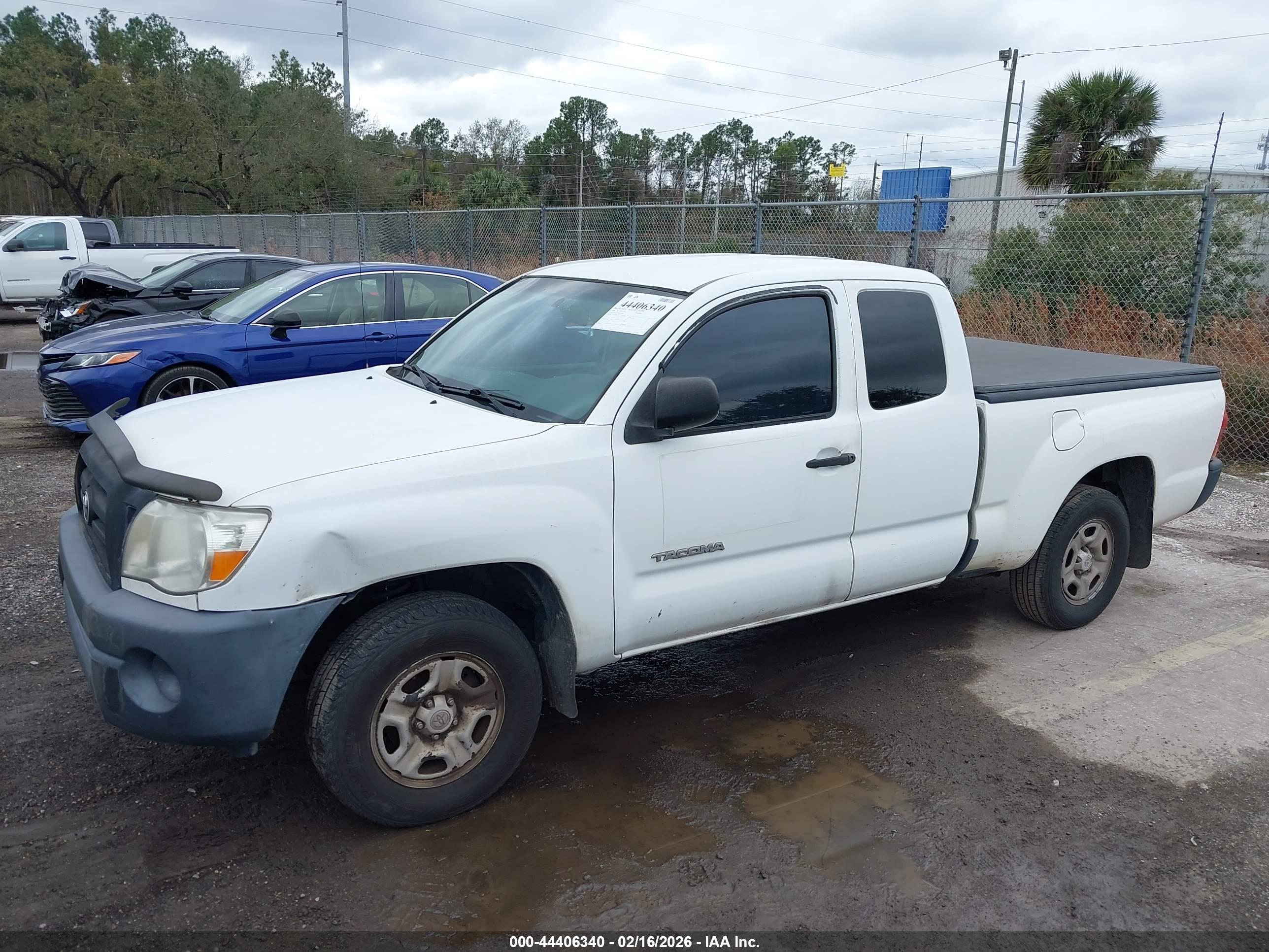 TOYOTA TACOMA image 6
