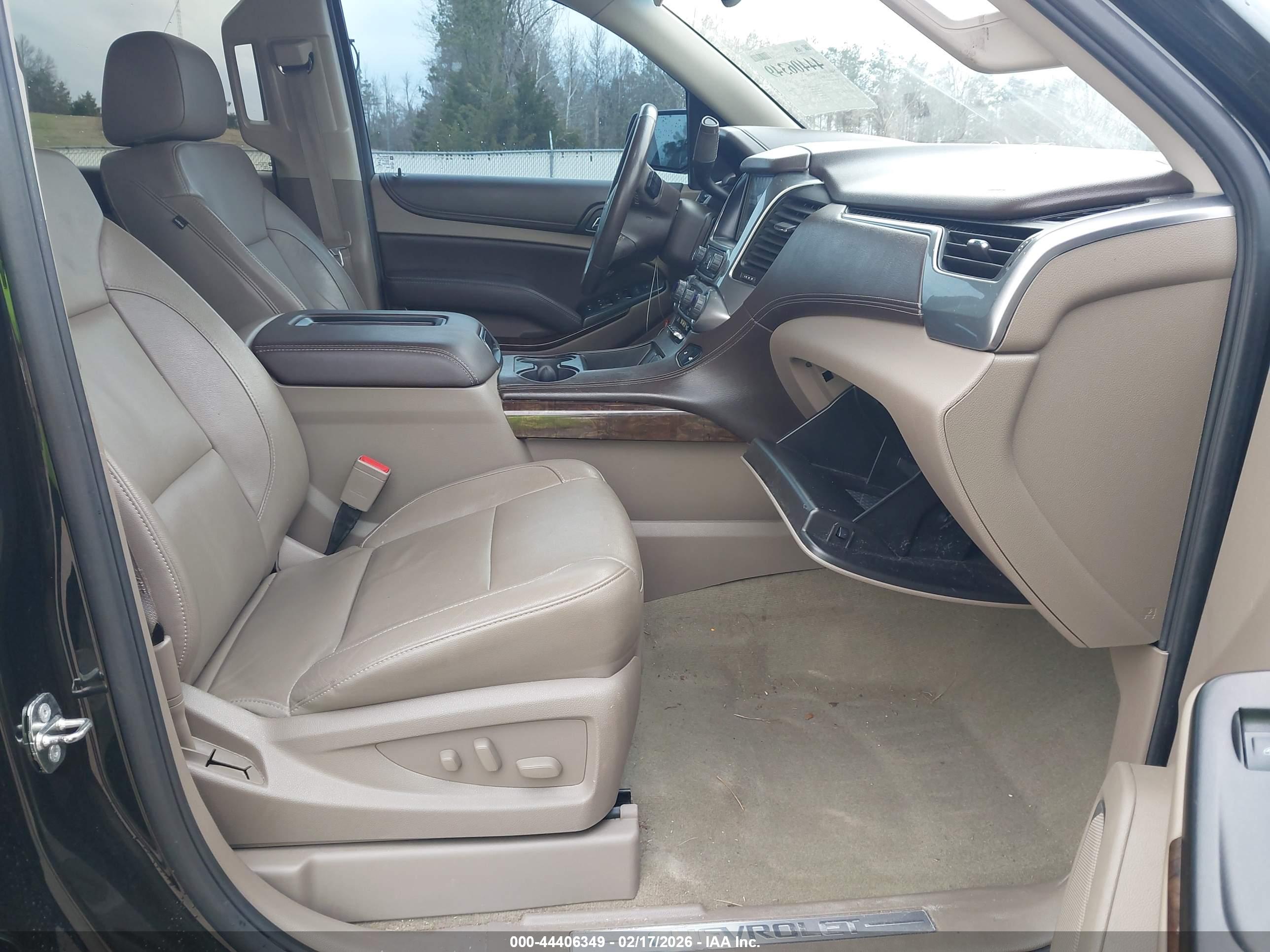 CHEVROLET TAHOE image 5