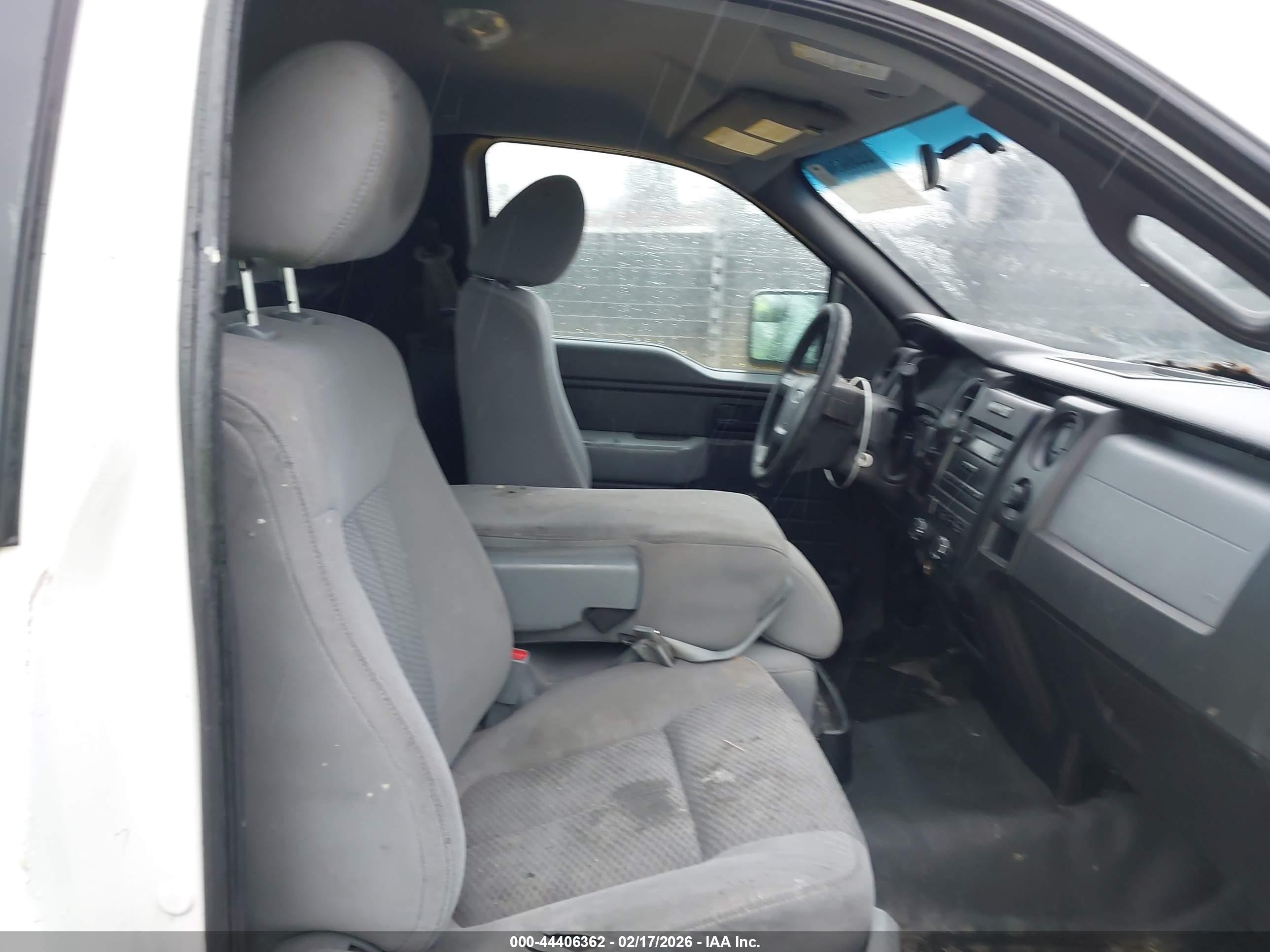 FORD F-150 image 8