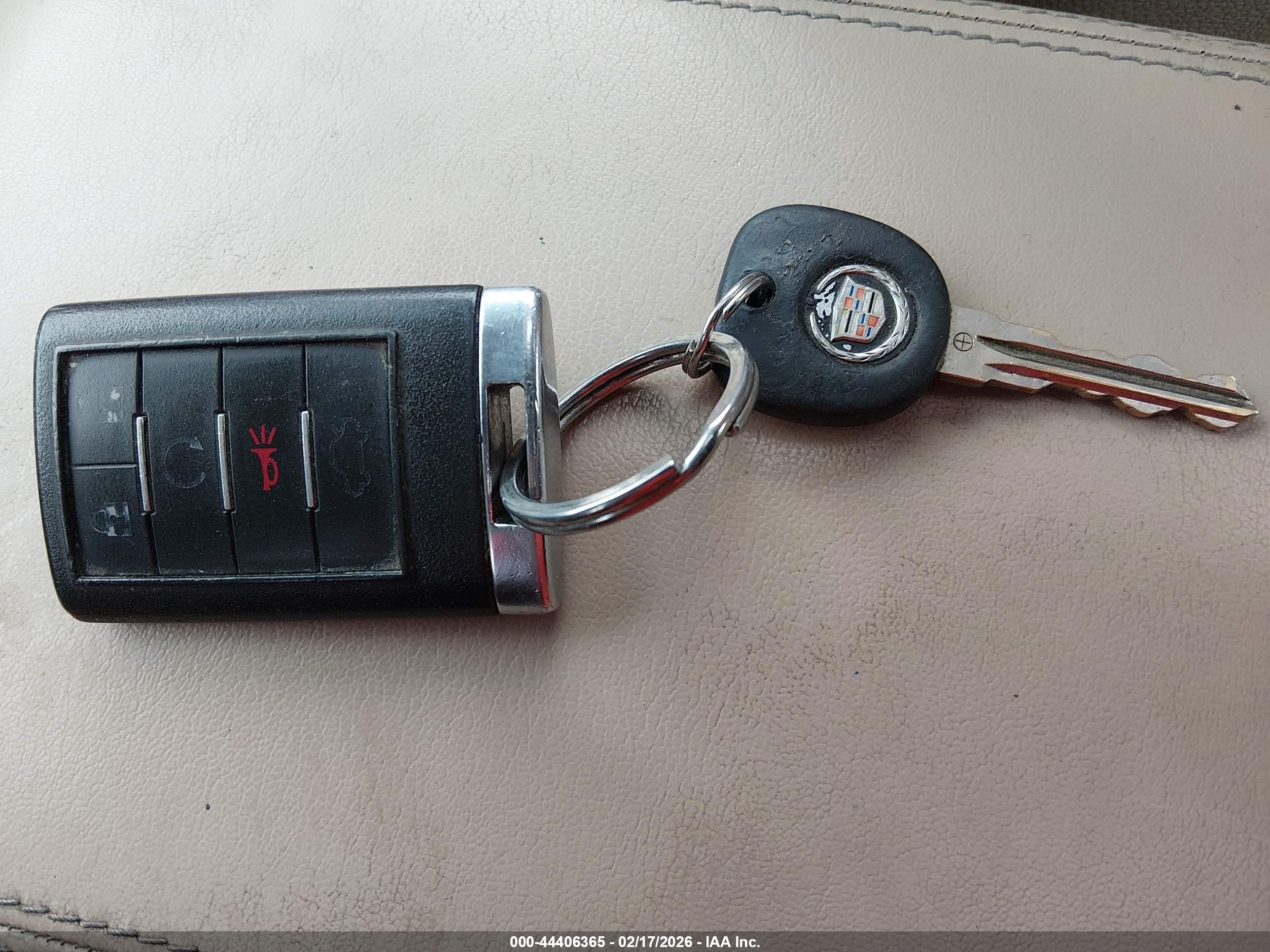 CADILLAC CTS image 11