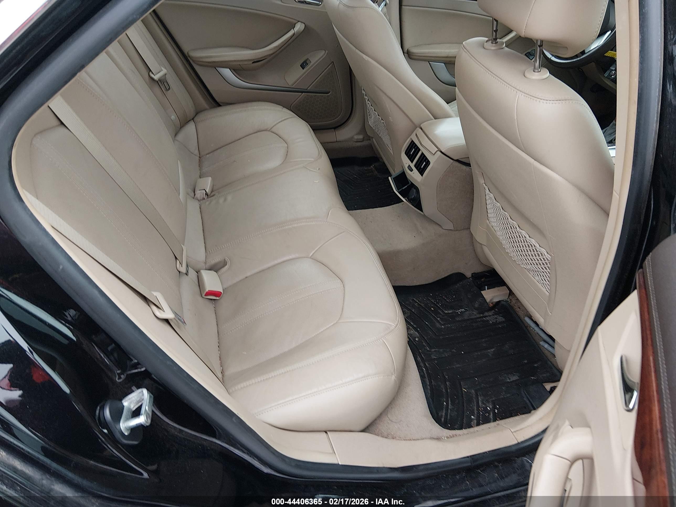 CADILLAC CTS image 8
