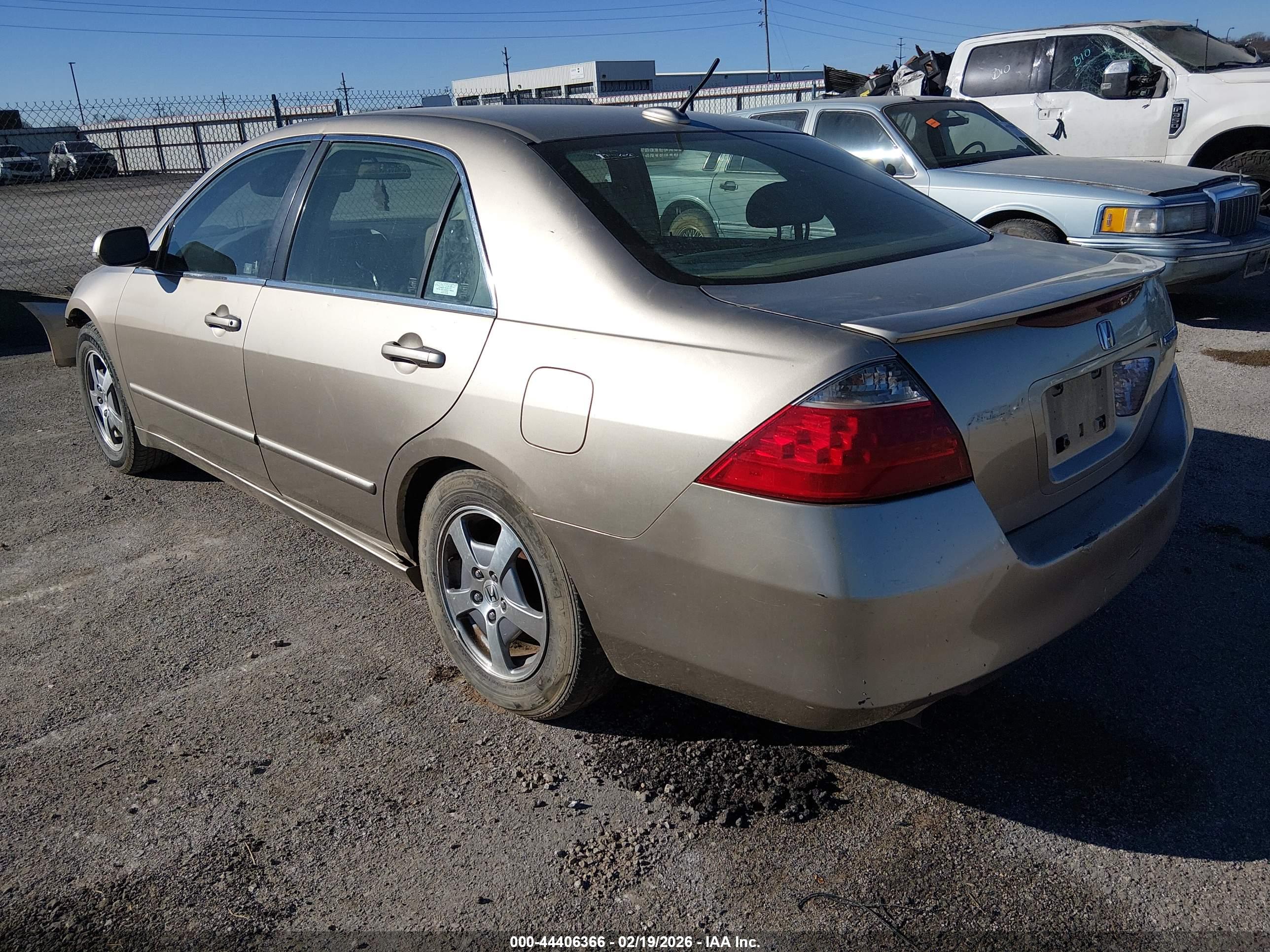 HONDA ACCORD image 3