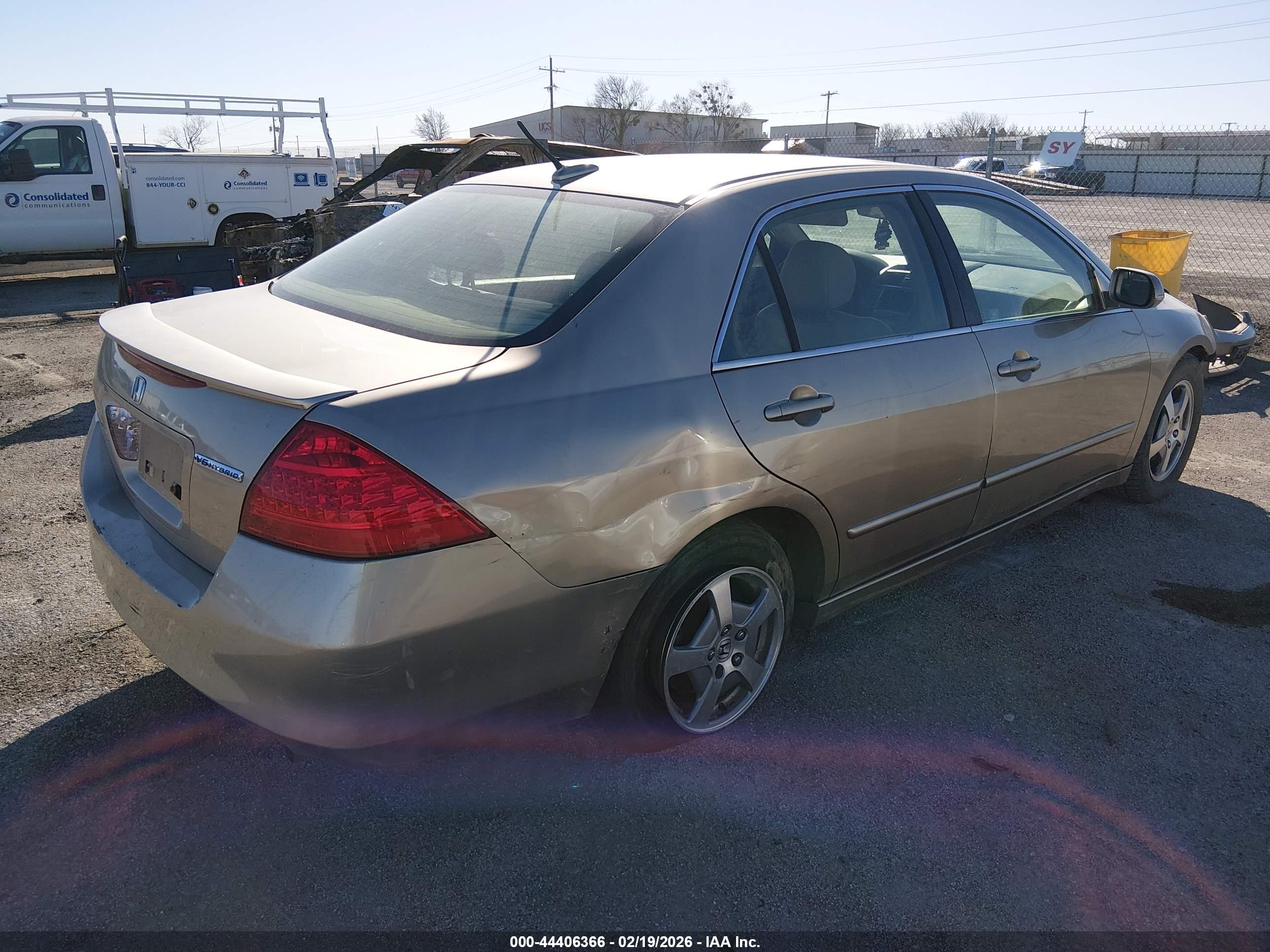 HONDA ACCORD image 4