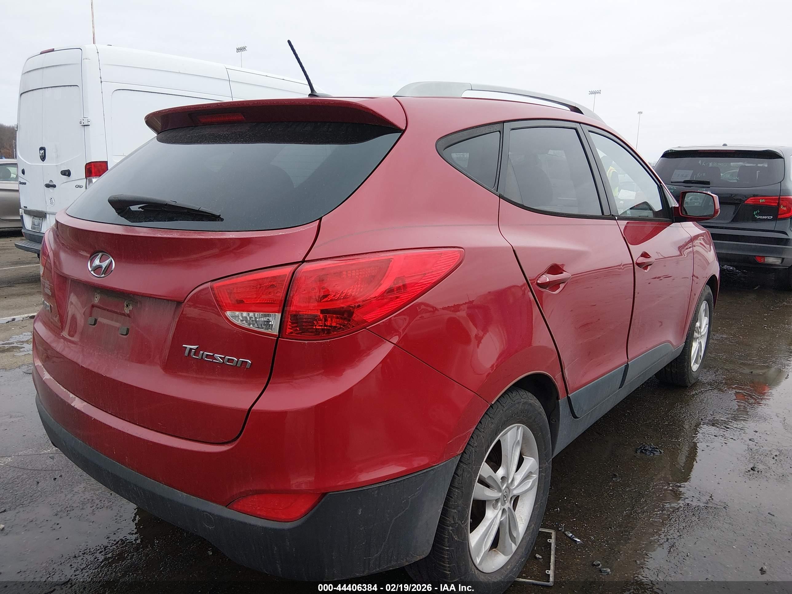 HYUNDAI TUCSON image 4