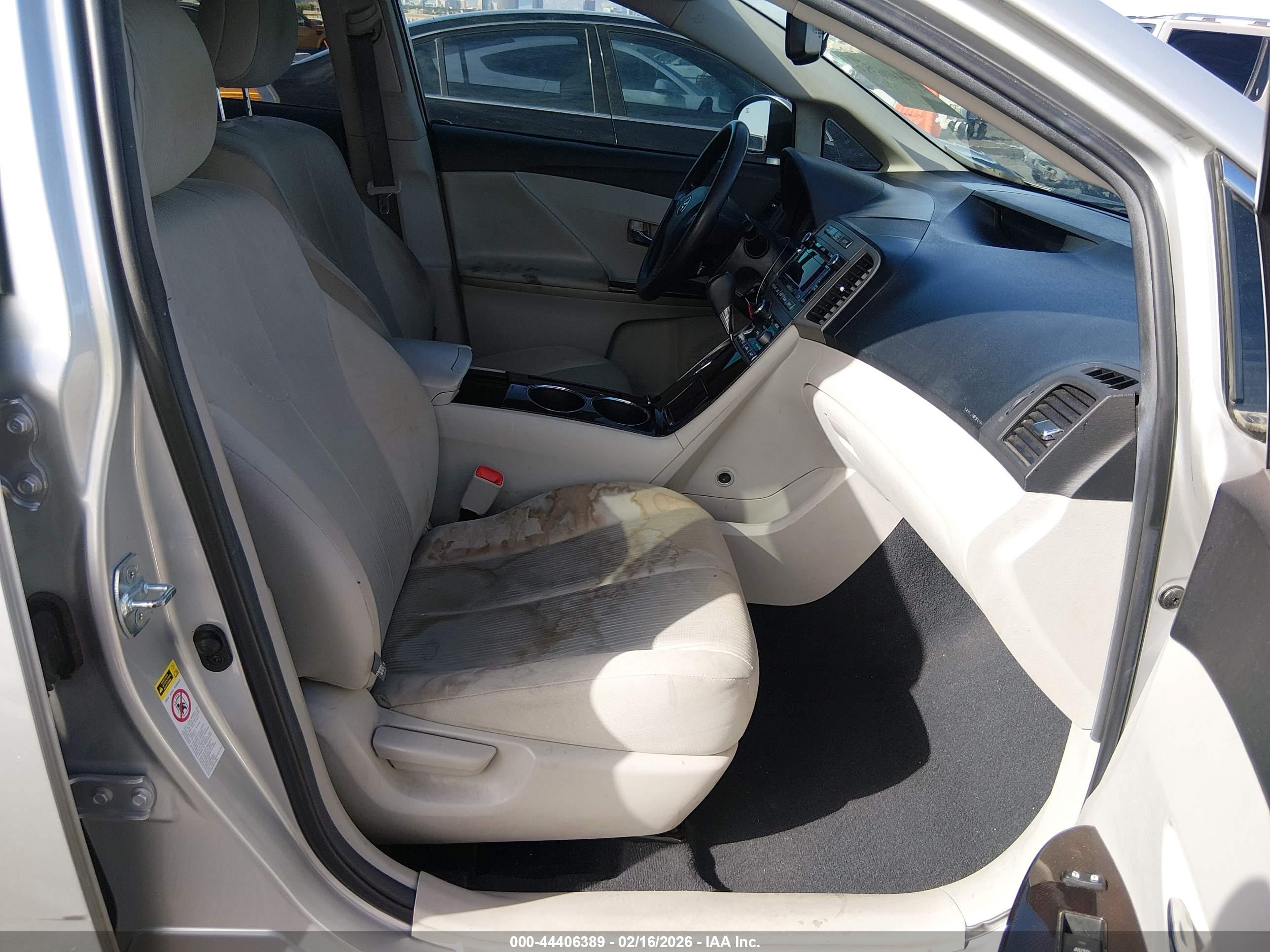 TOYOTA VENZA image 5