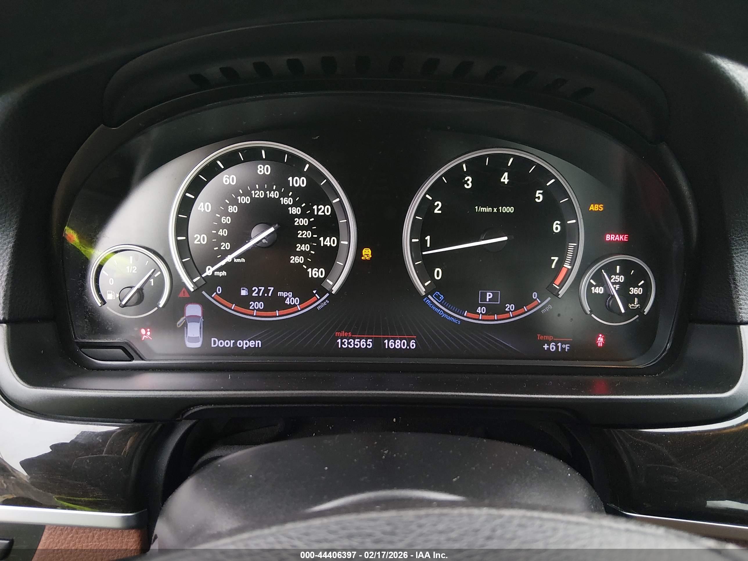 BMW 528I image 7
