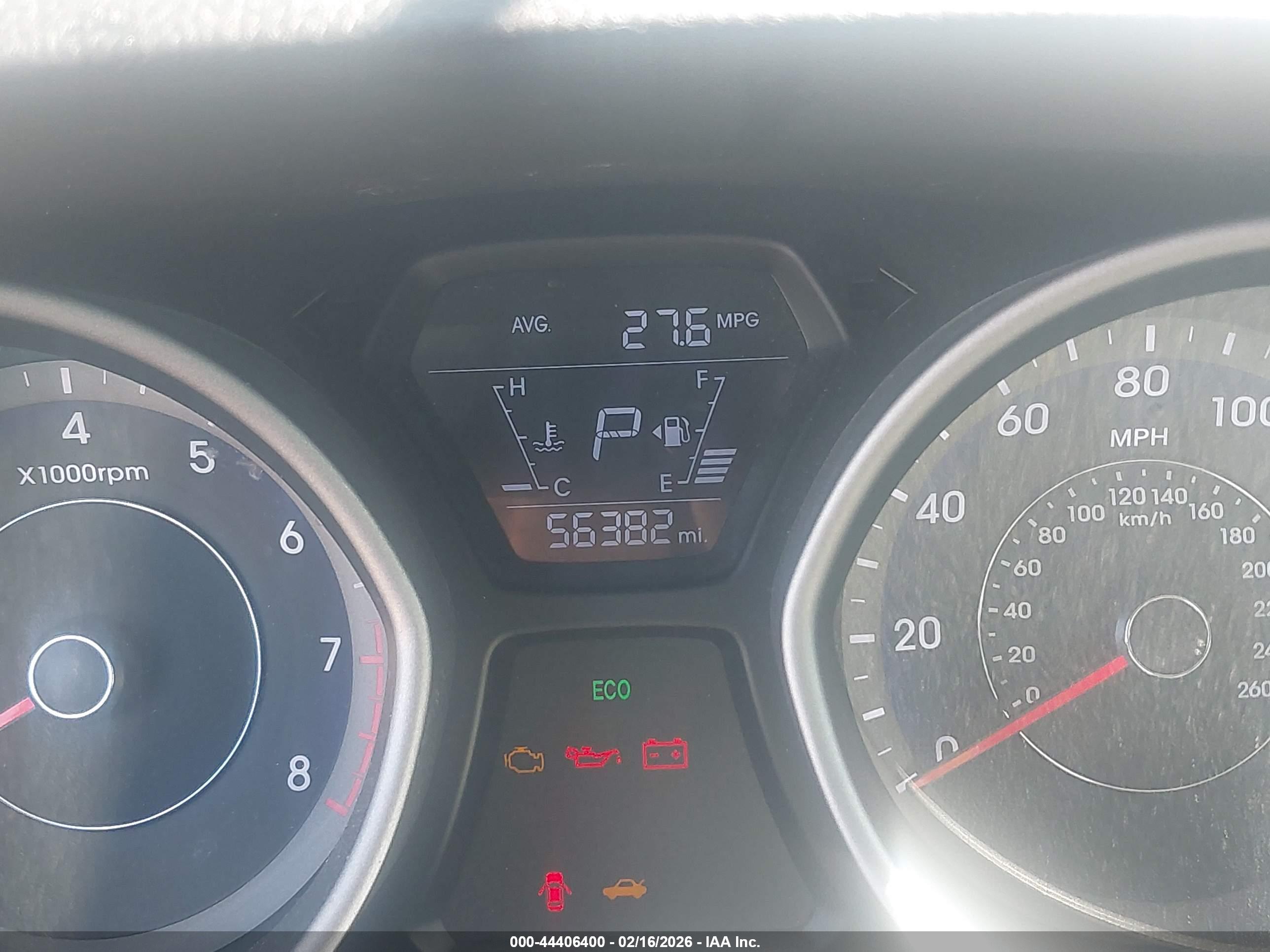 HYUNDAI ELANTRA image 7