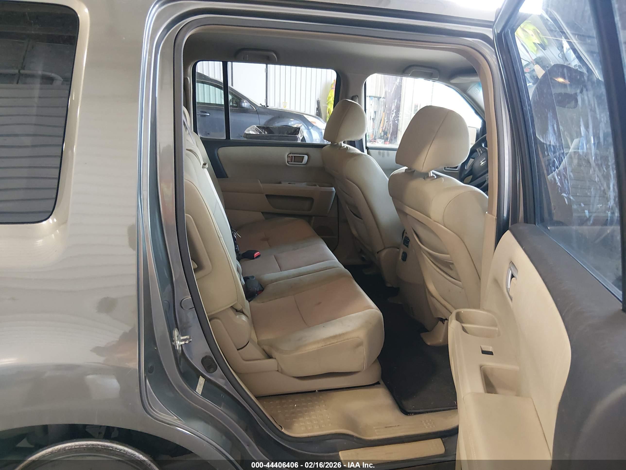 HONDA PILOT image 8