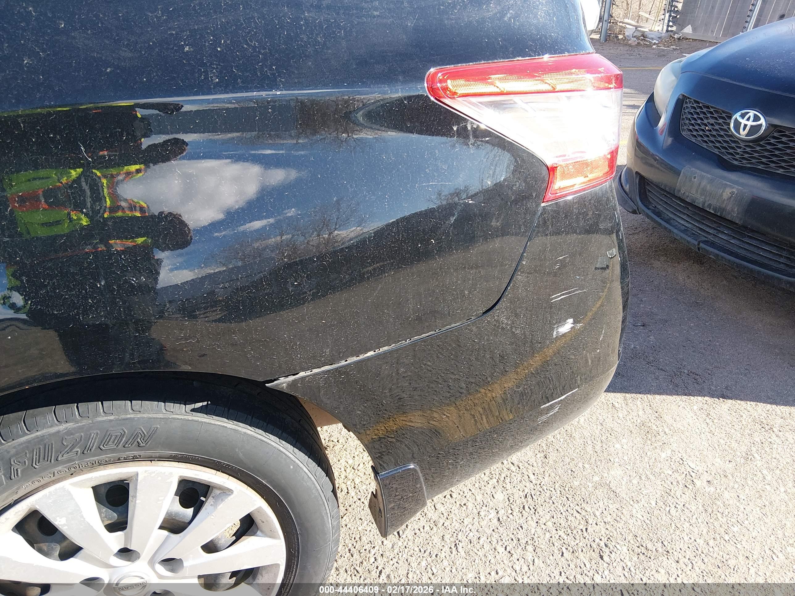 NISSAN SENTRA image 6