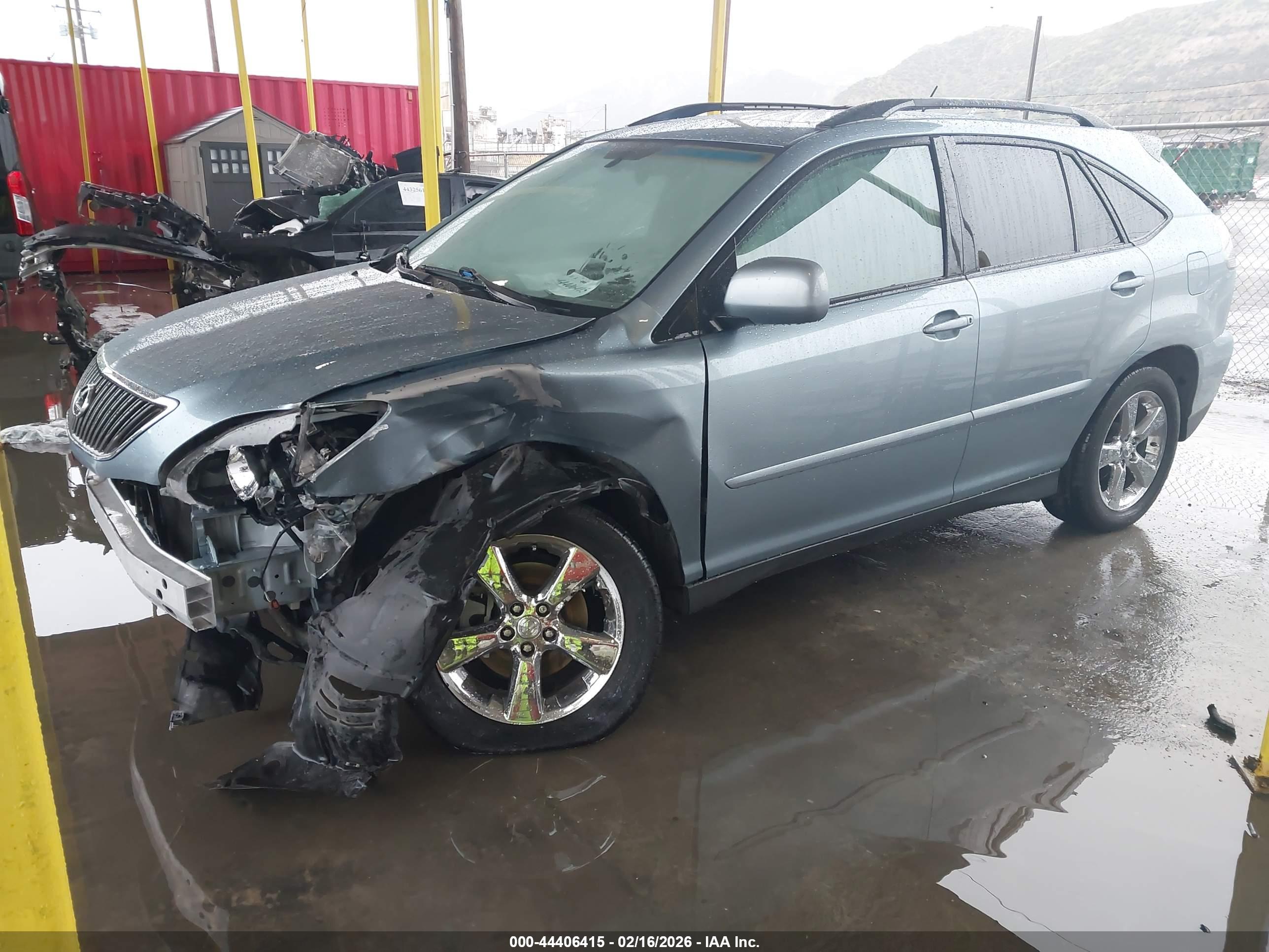 LEXUS RX image 2
