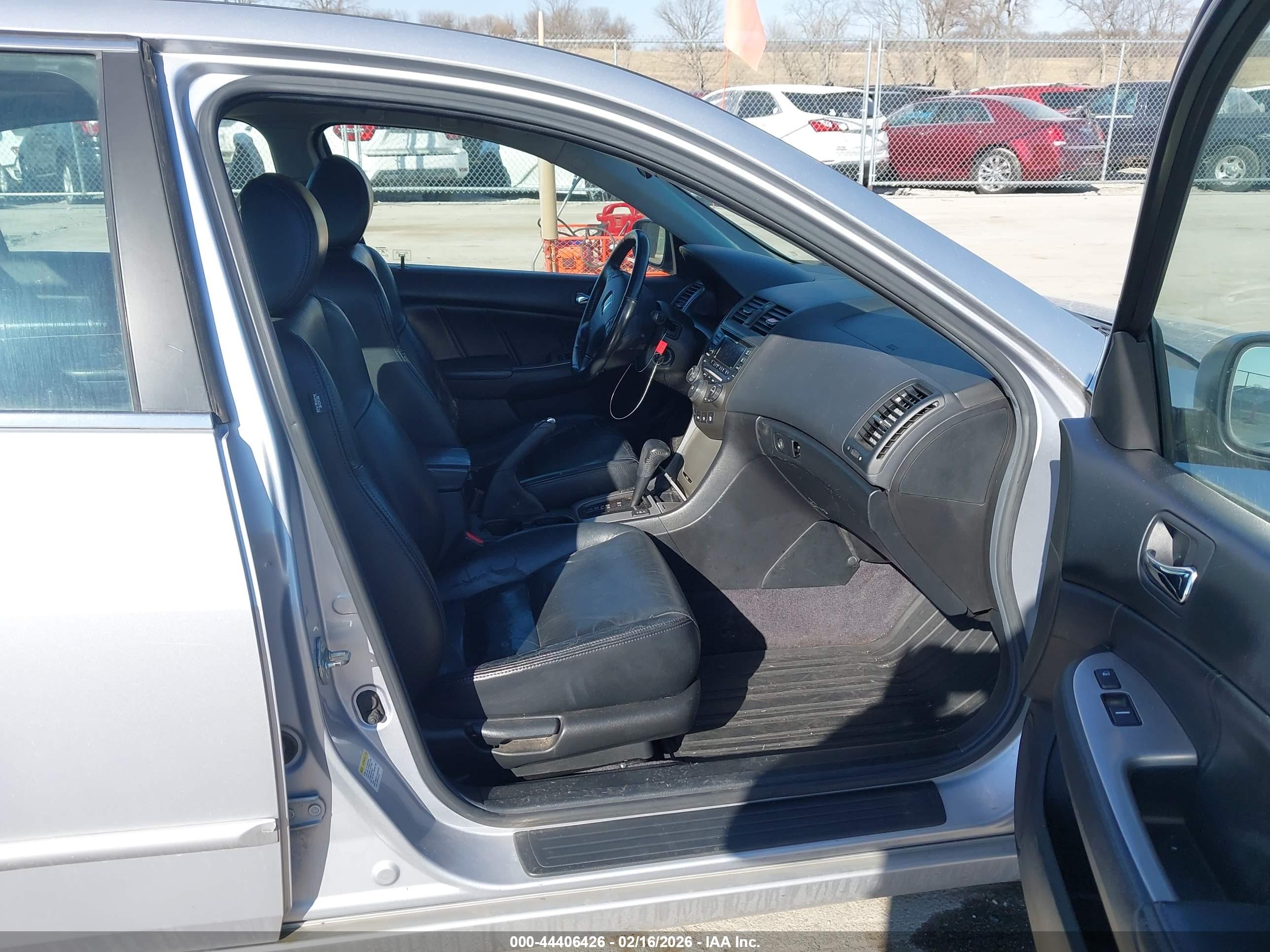 HONDA ACCORD image 5