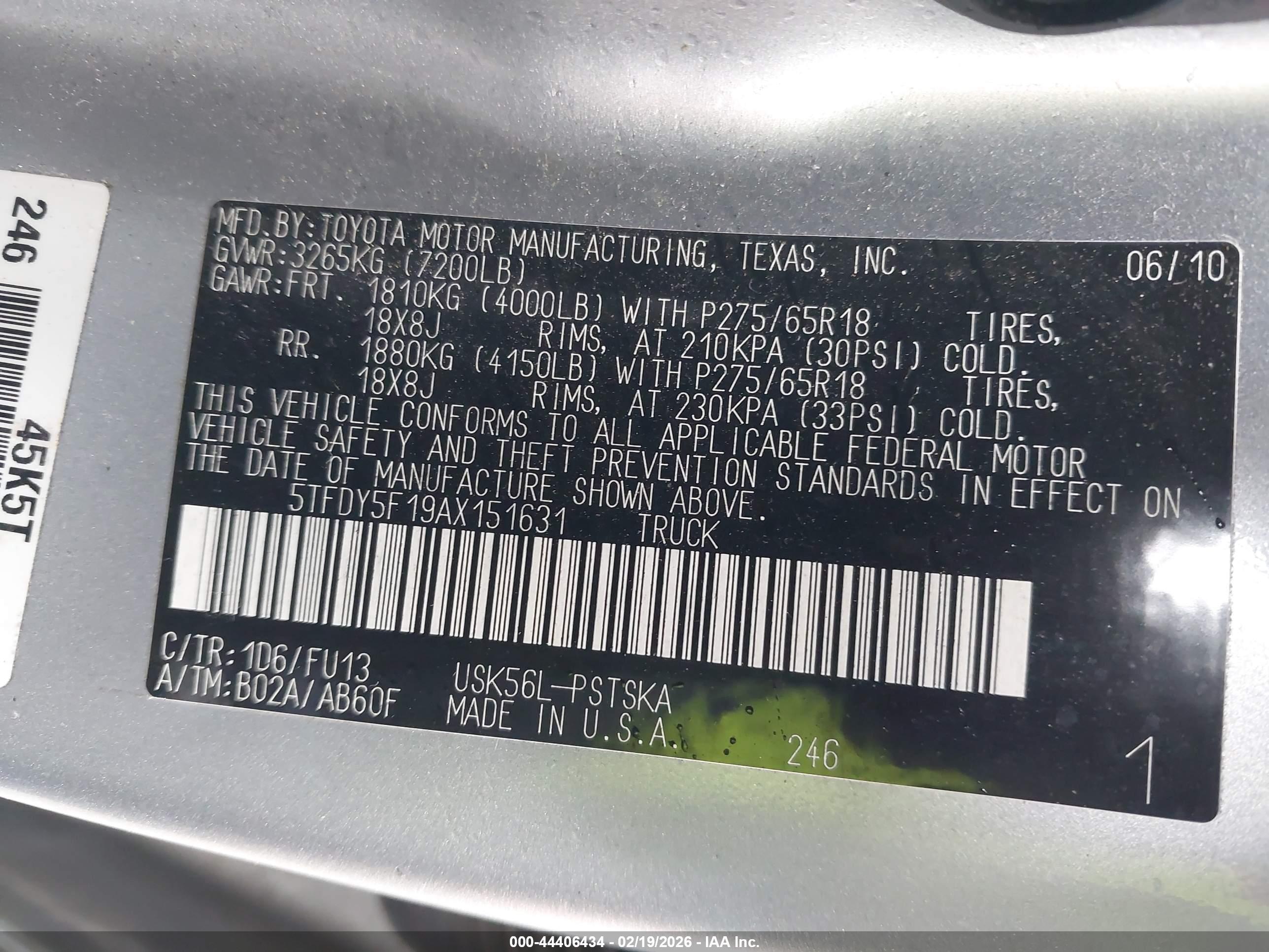 TOYOTA TUNDRA image 9