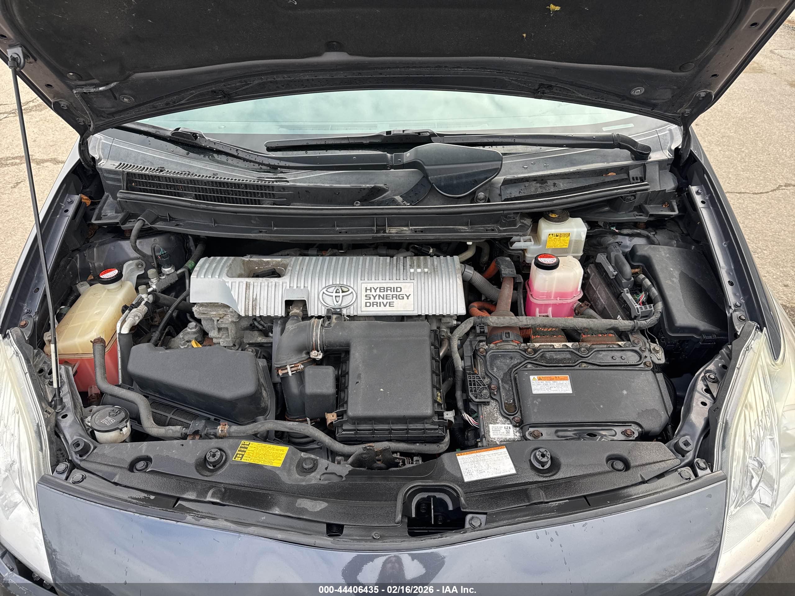 TOYOTA PRIUS image 10