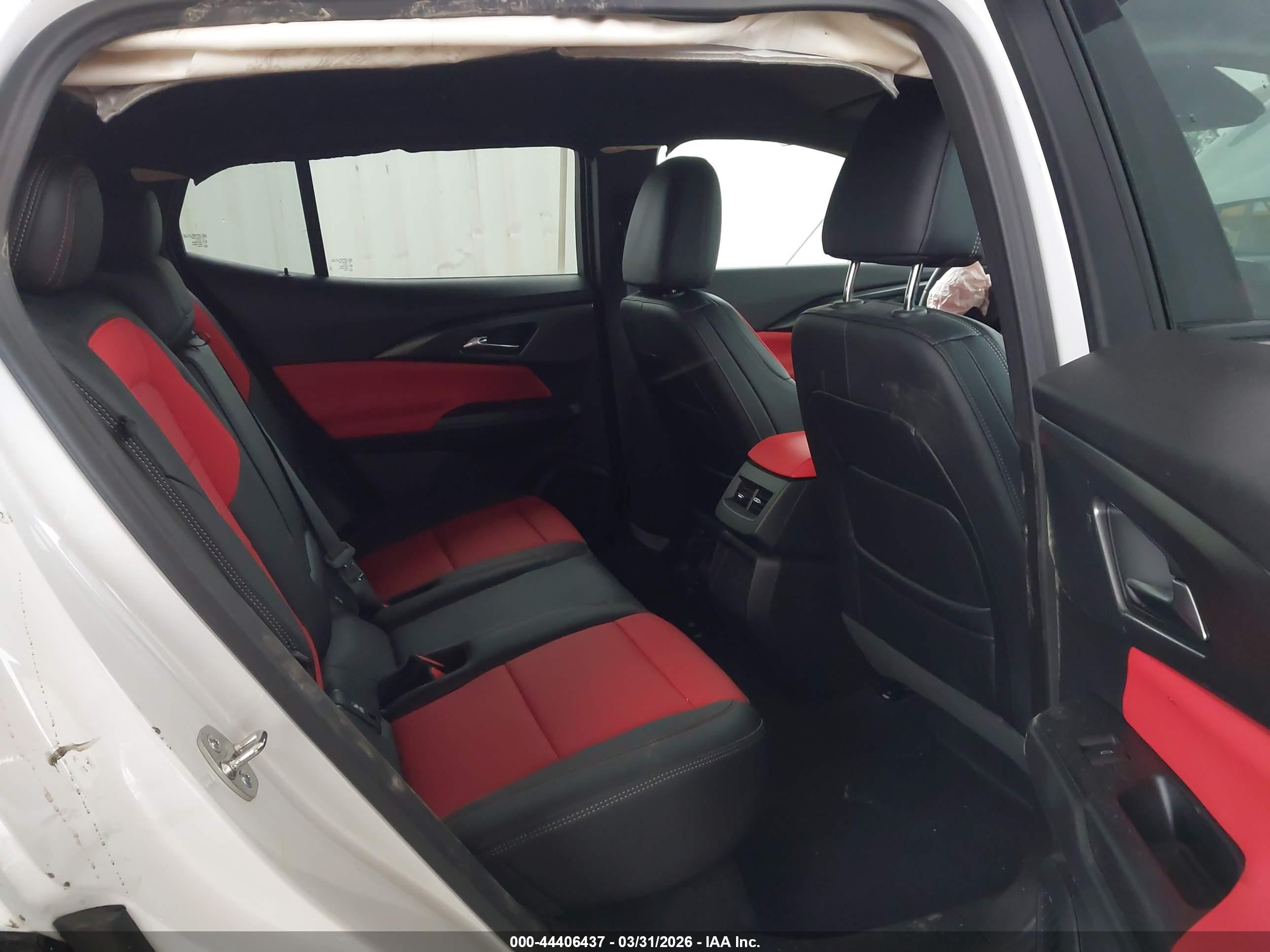 CHEVROLET EQUINOX image 8