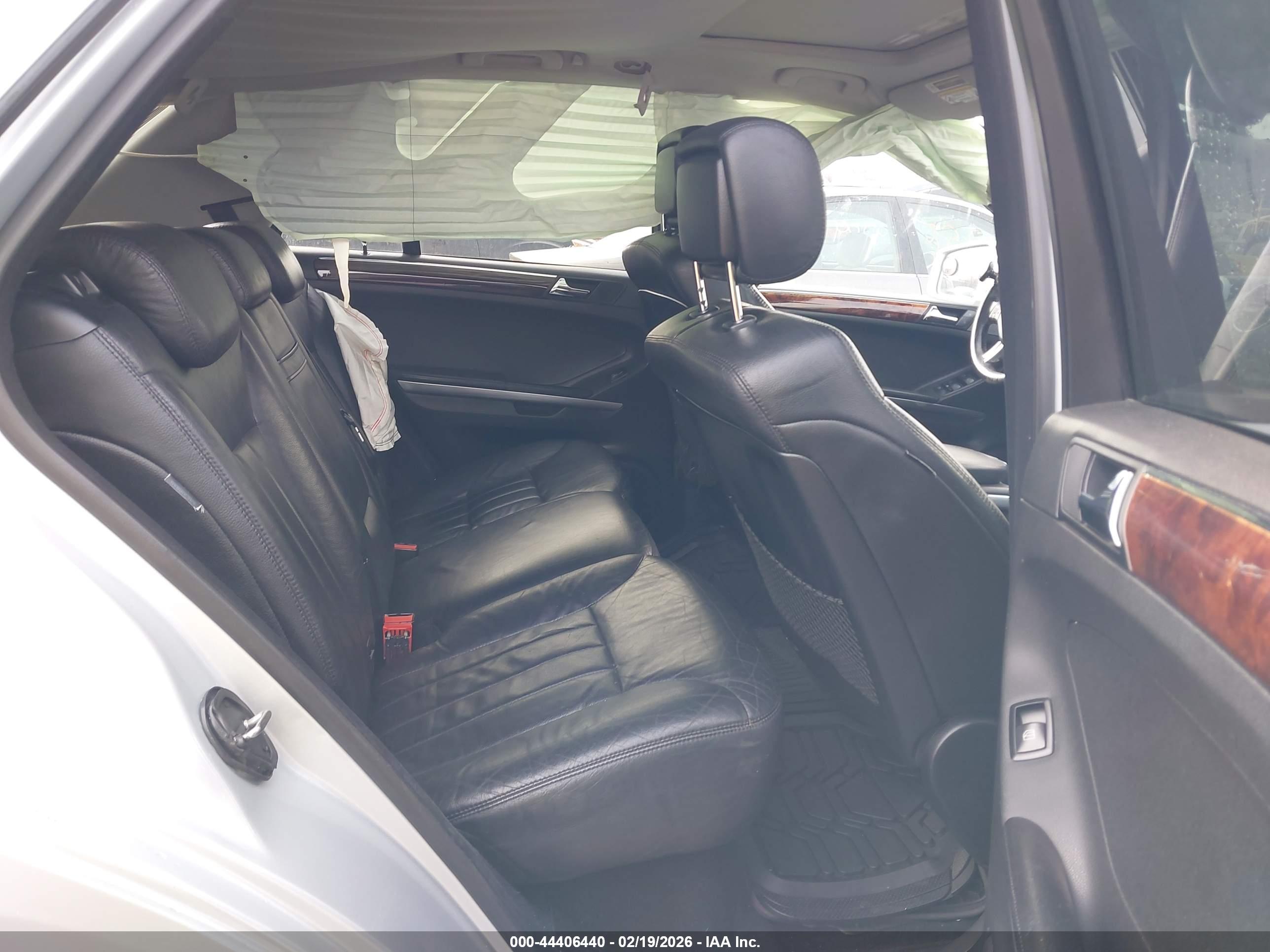 MERCEDES-BENZ ML image 8