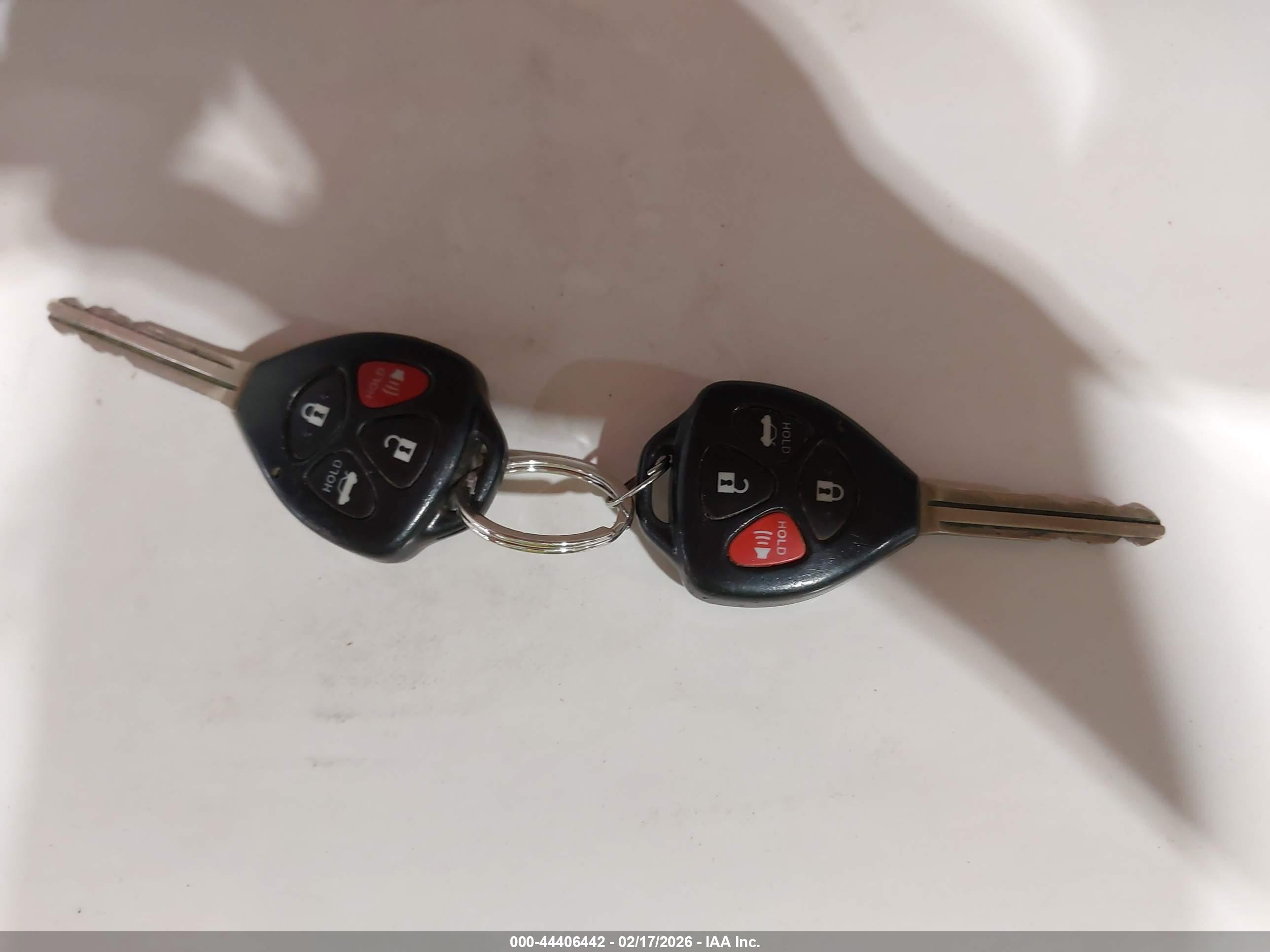TOYOTA COROLLA image 11