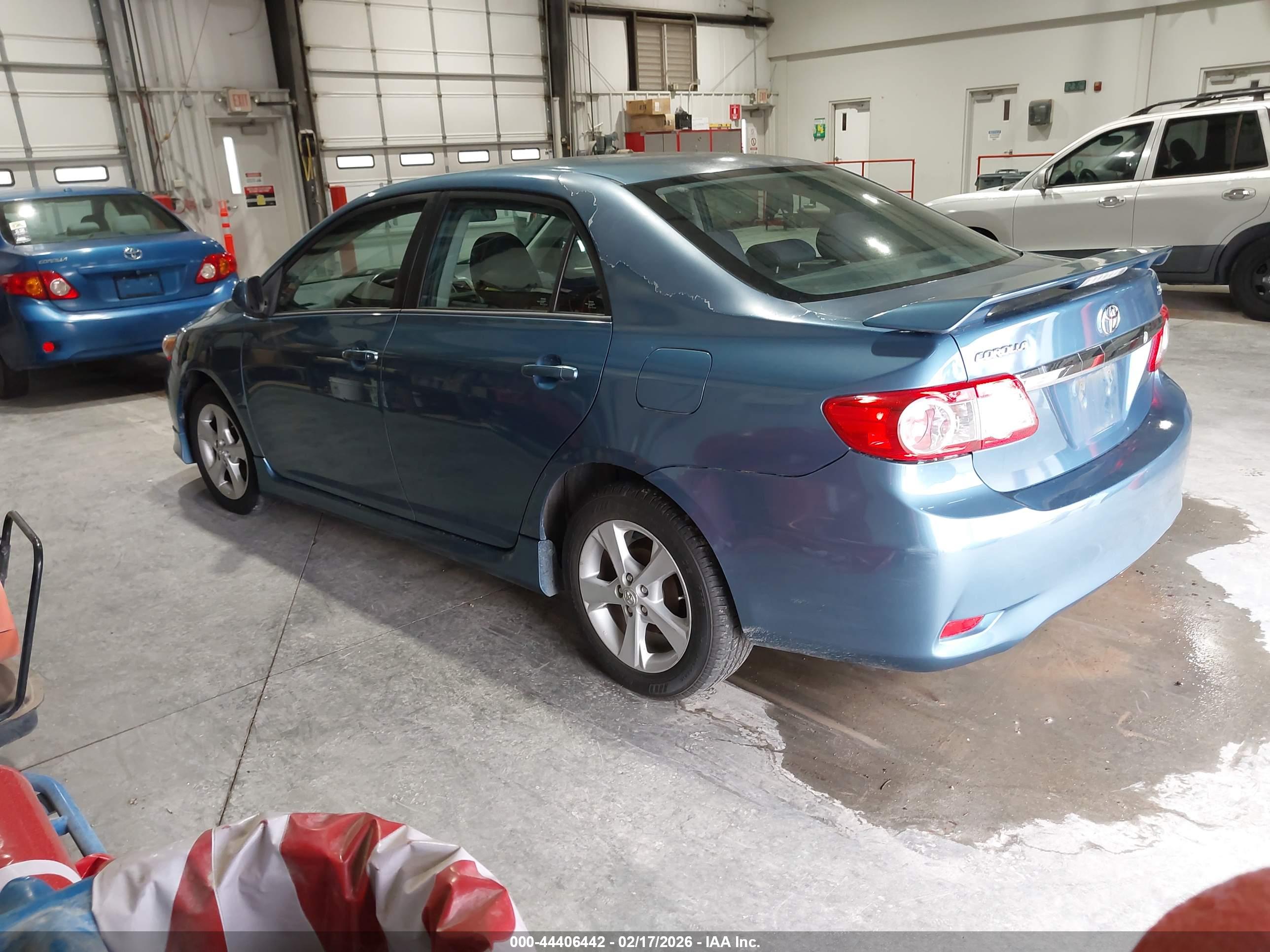 TOYOTA COROLLA image 3