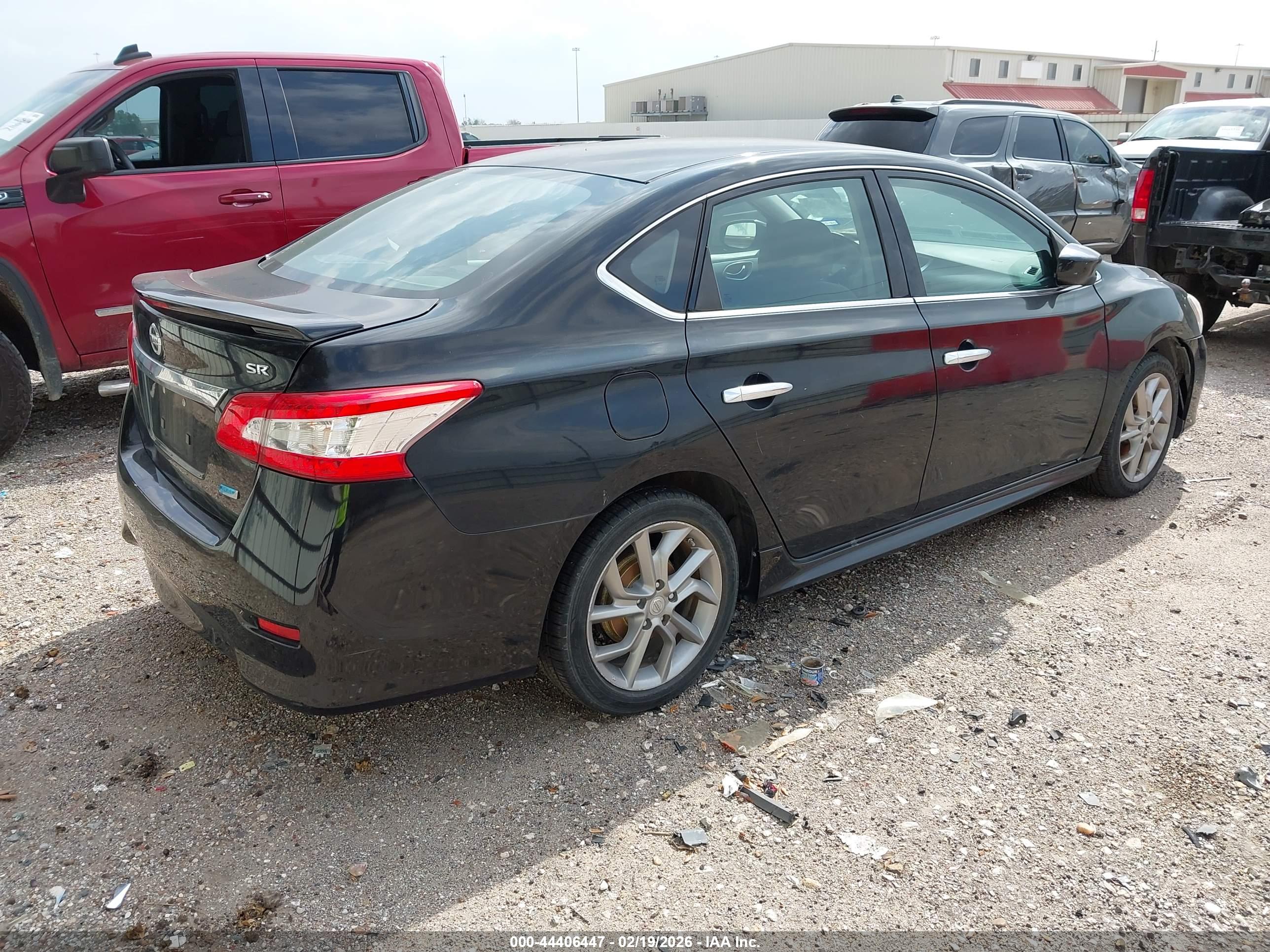 NISSAN SENTRA image 4