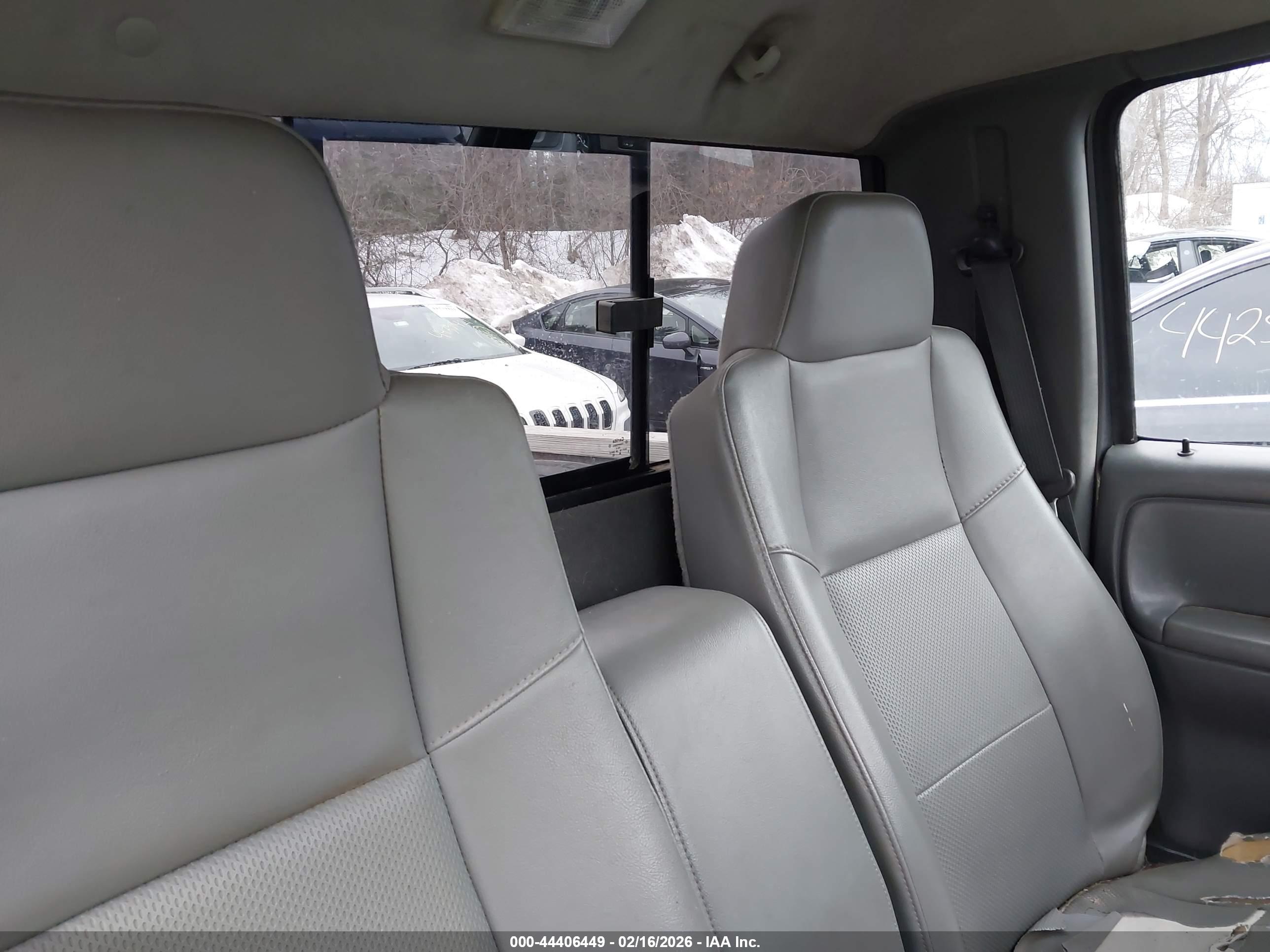 FORD RANGER image 8