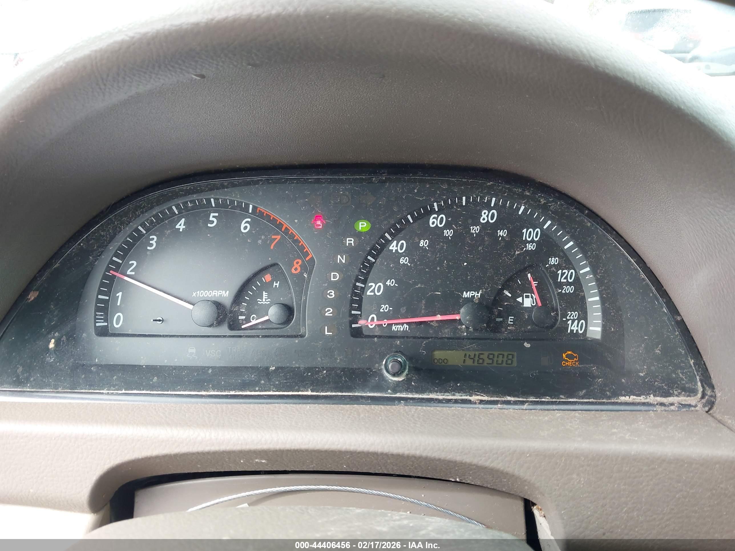 TOYOTA CAMRY image 7