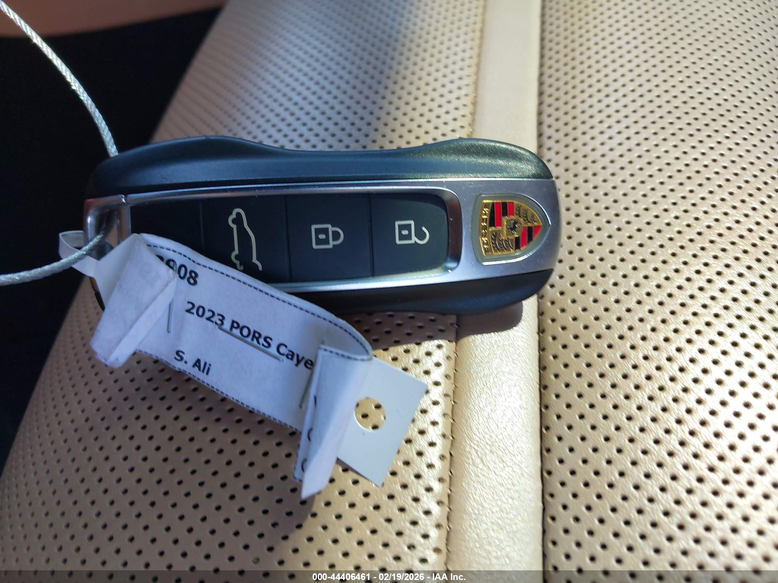 PORSCHE CAYENNE image 11