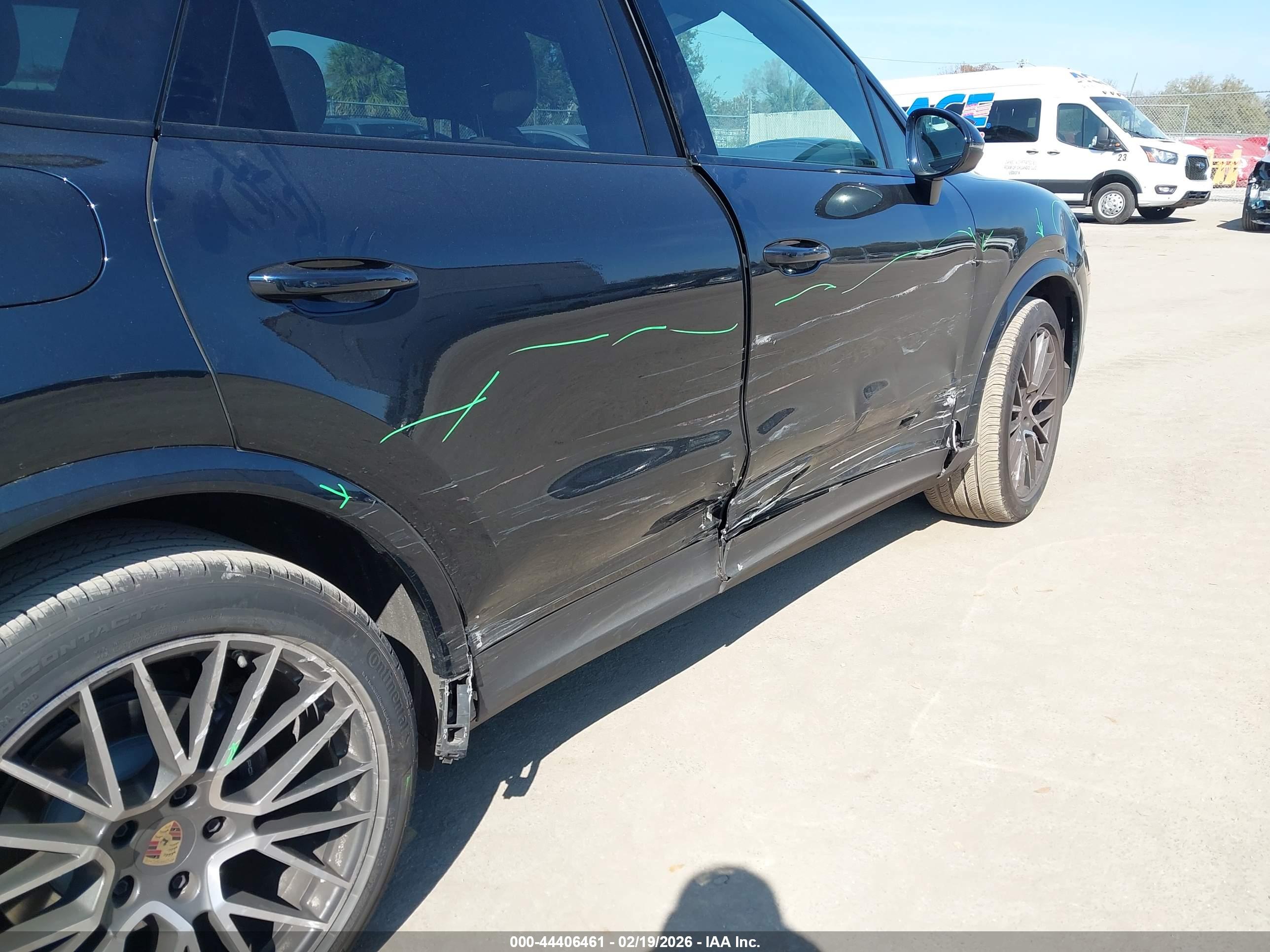 PORSCHE CAYENNE image 6