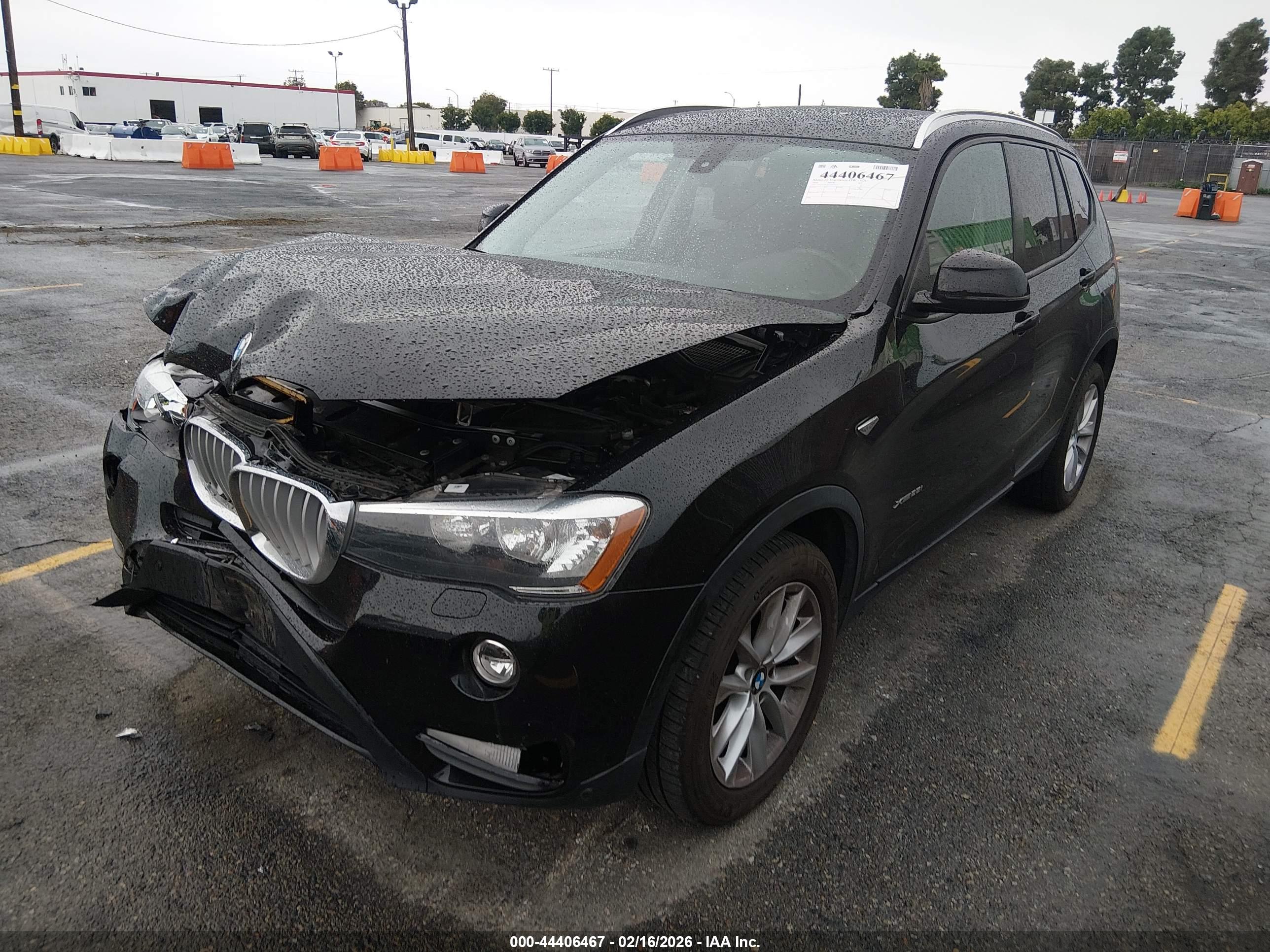 BMW X3 image 2