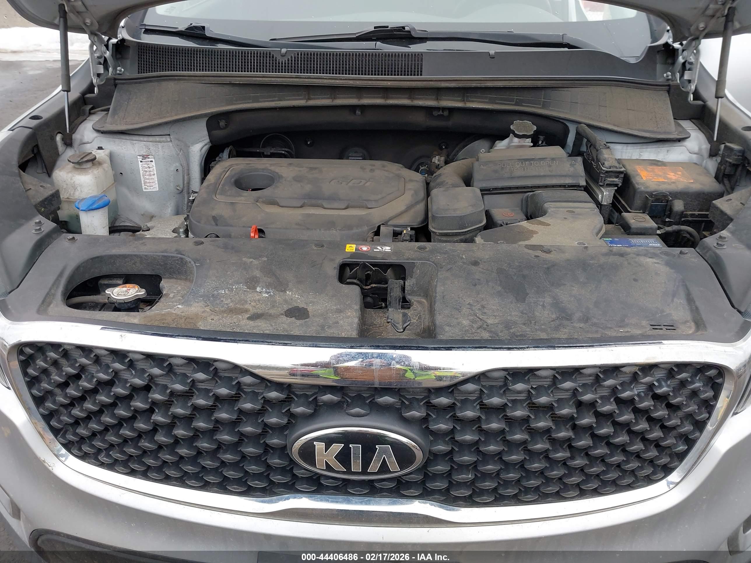 KIA SORENTO image 10