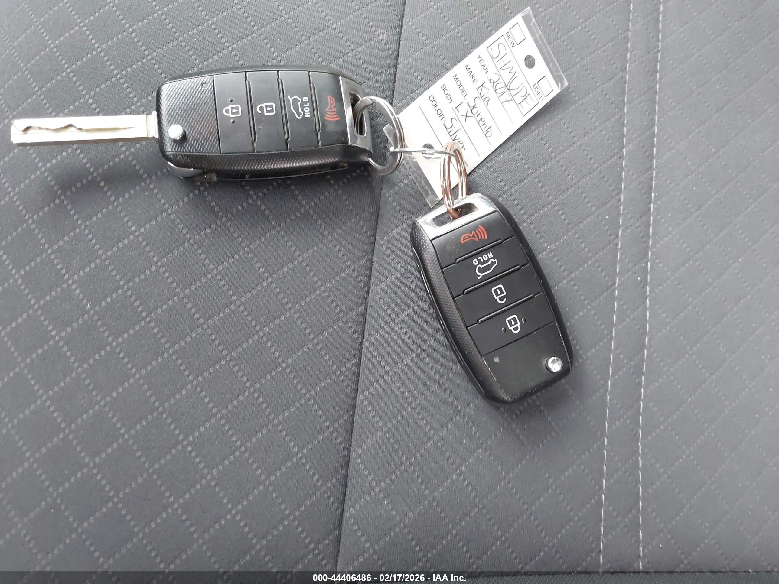 KIA SORENTO image 11