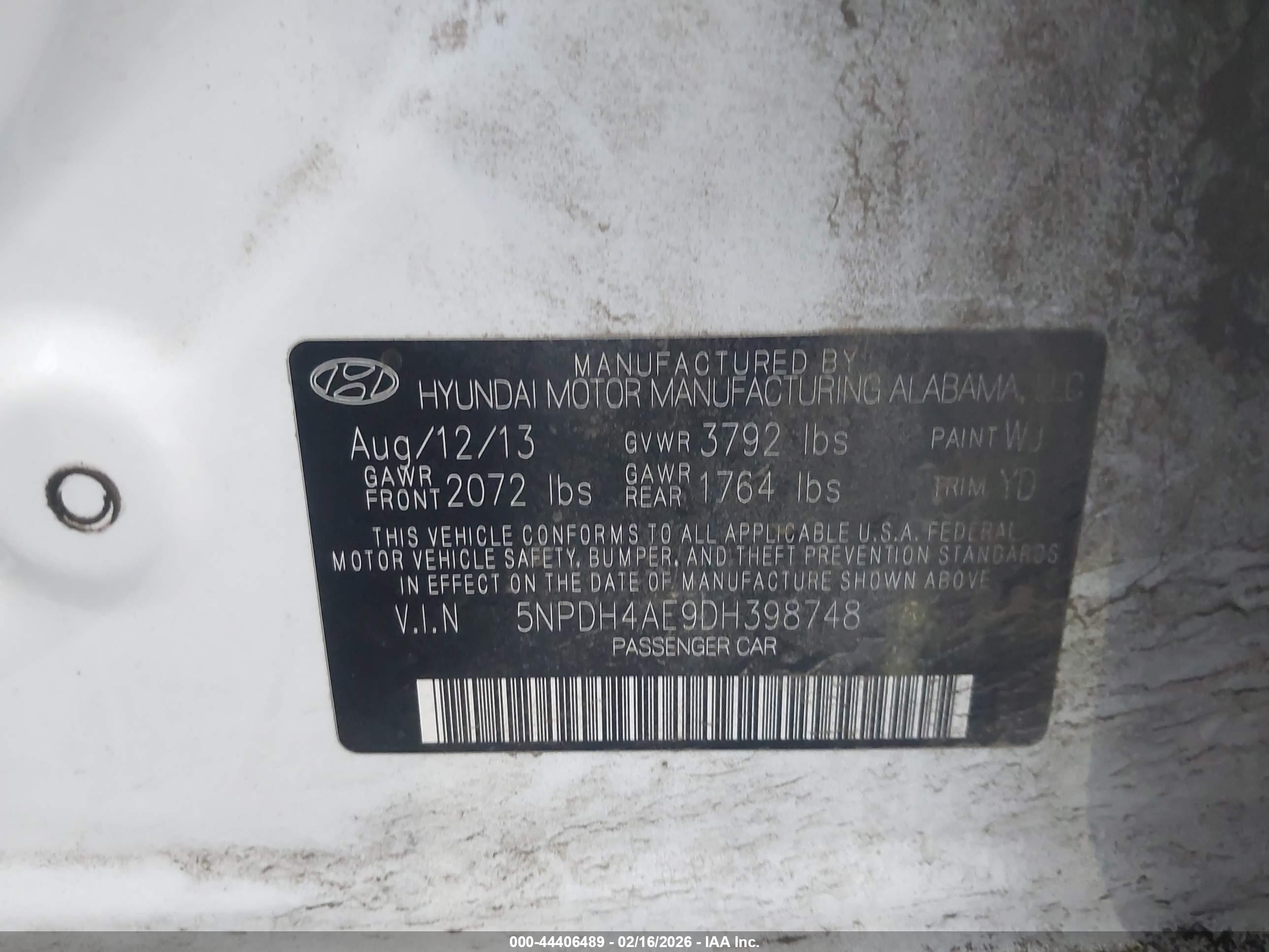 HYUNDAI ELANTRA image 9