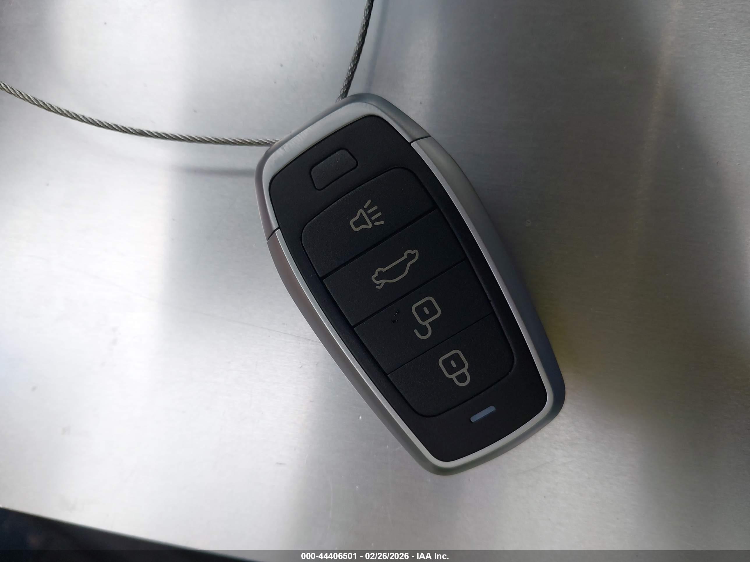NISSAN ARMADA image 11