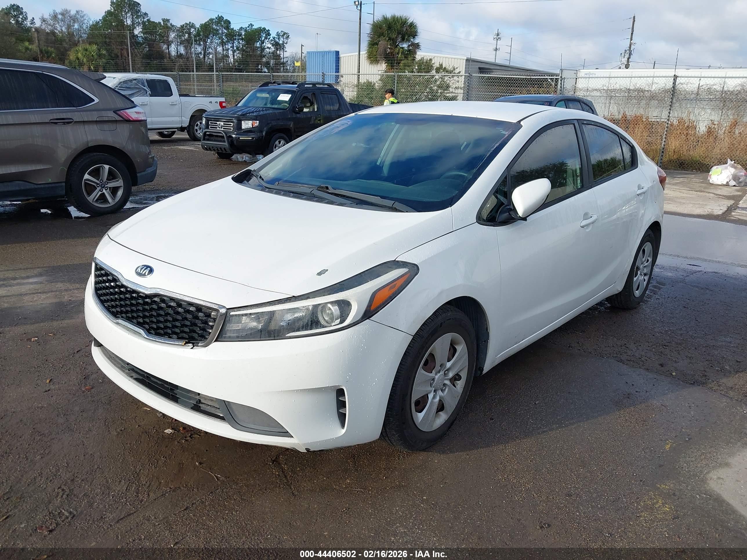 KIA FORTE image 2