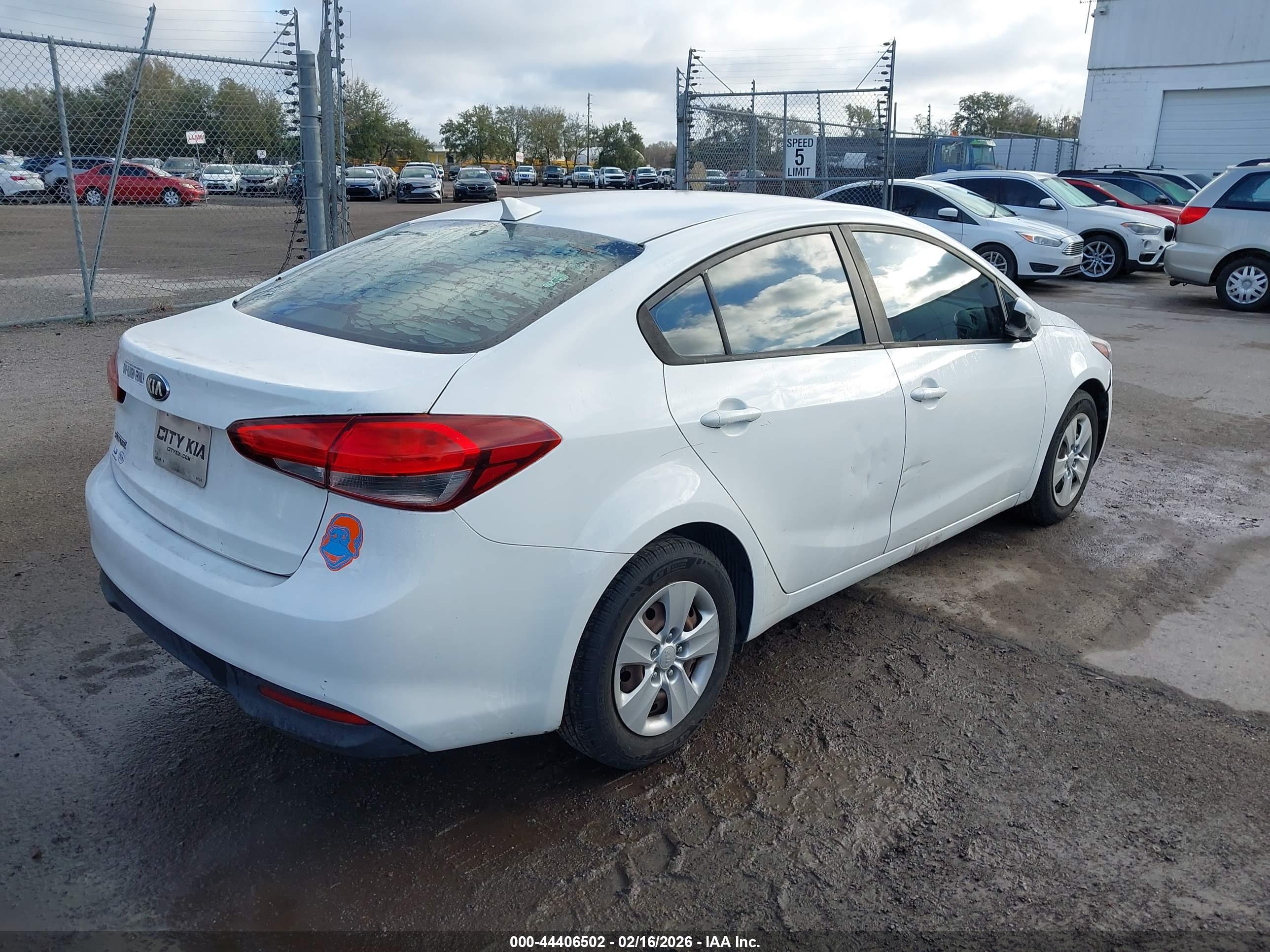 KIA FORTE image 4