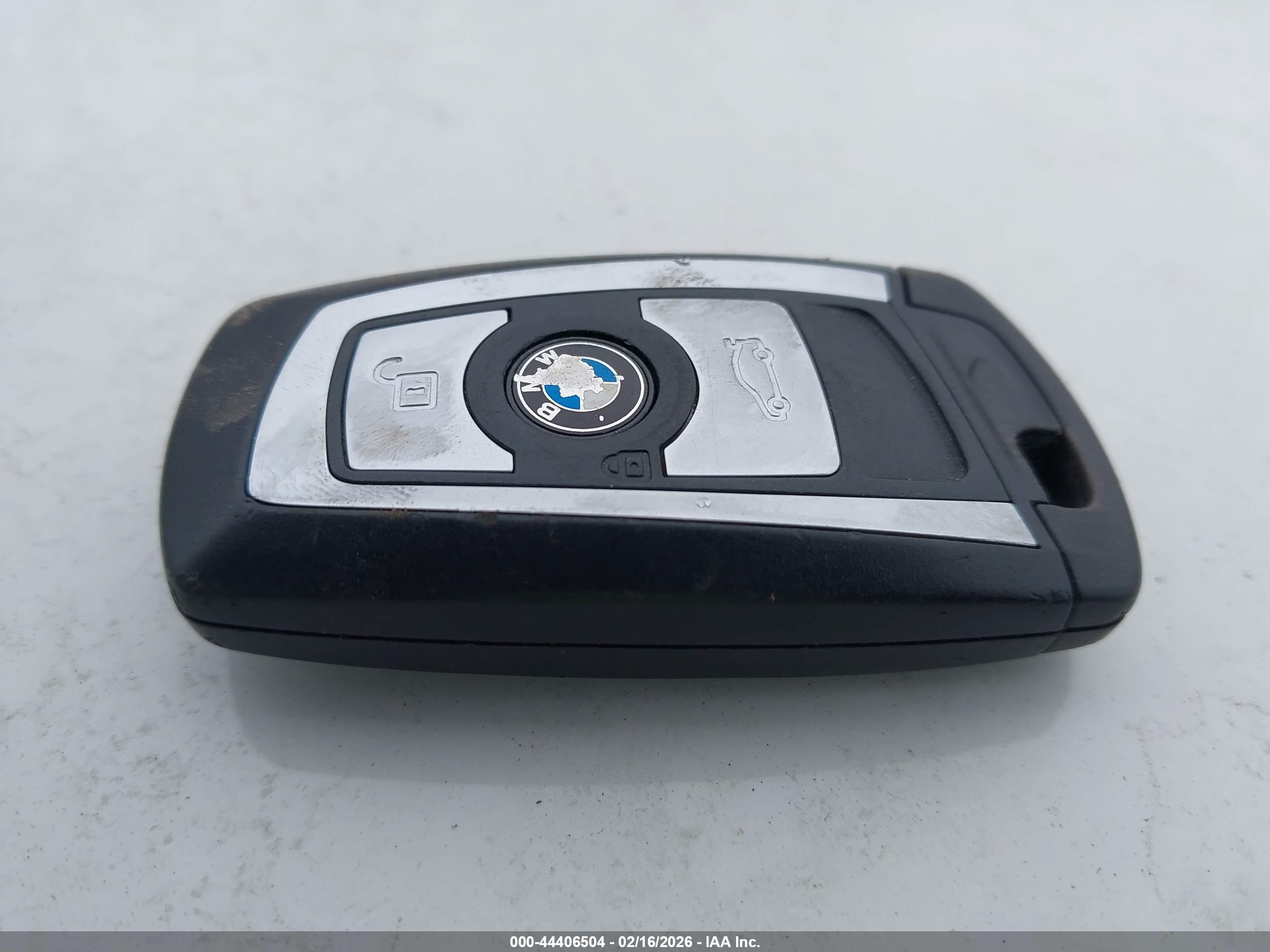 BMW 328I image 11