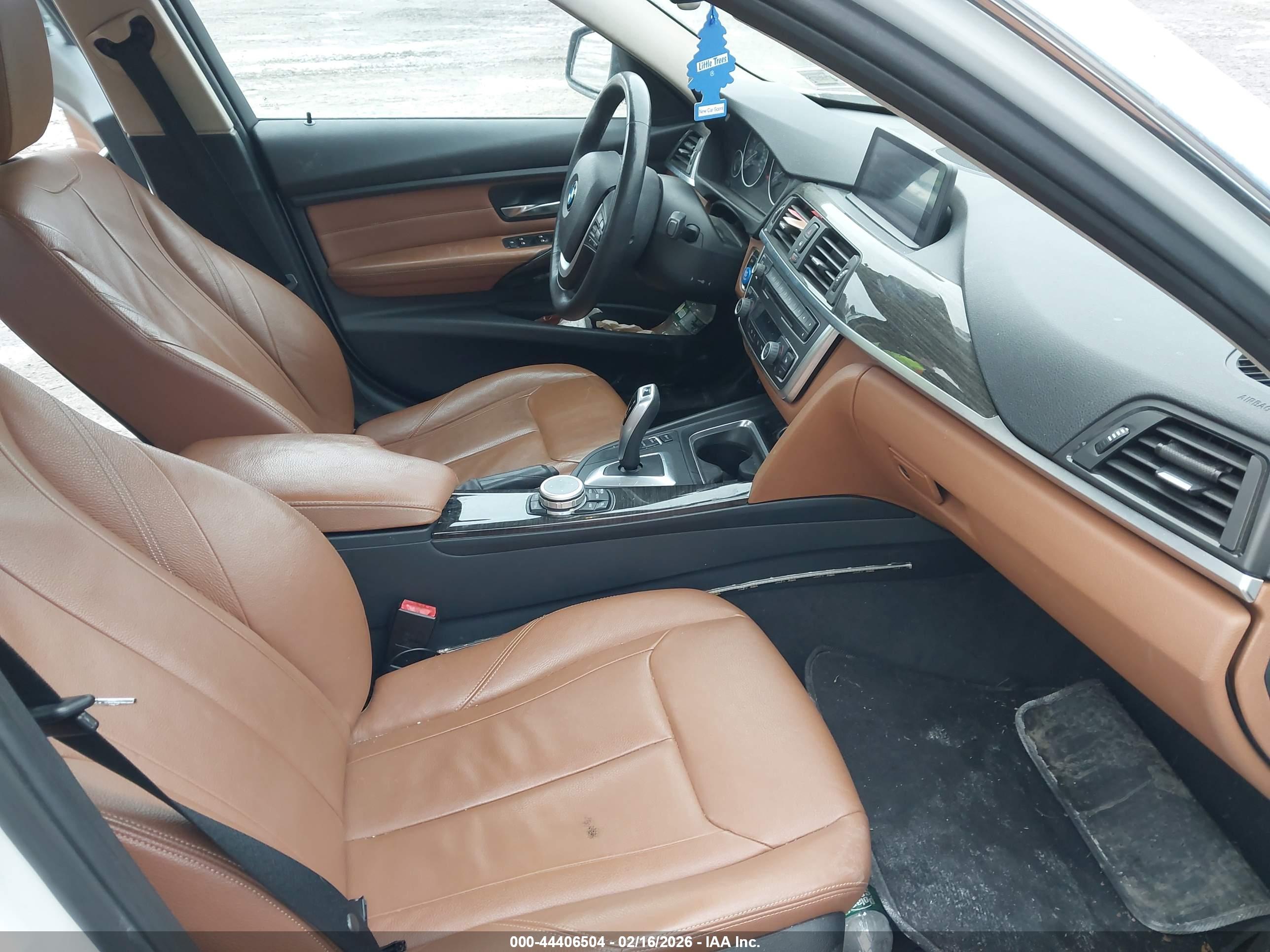 BMW 328I image 5