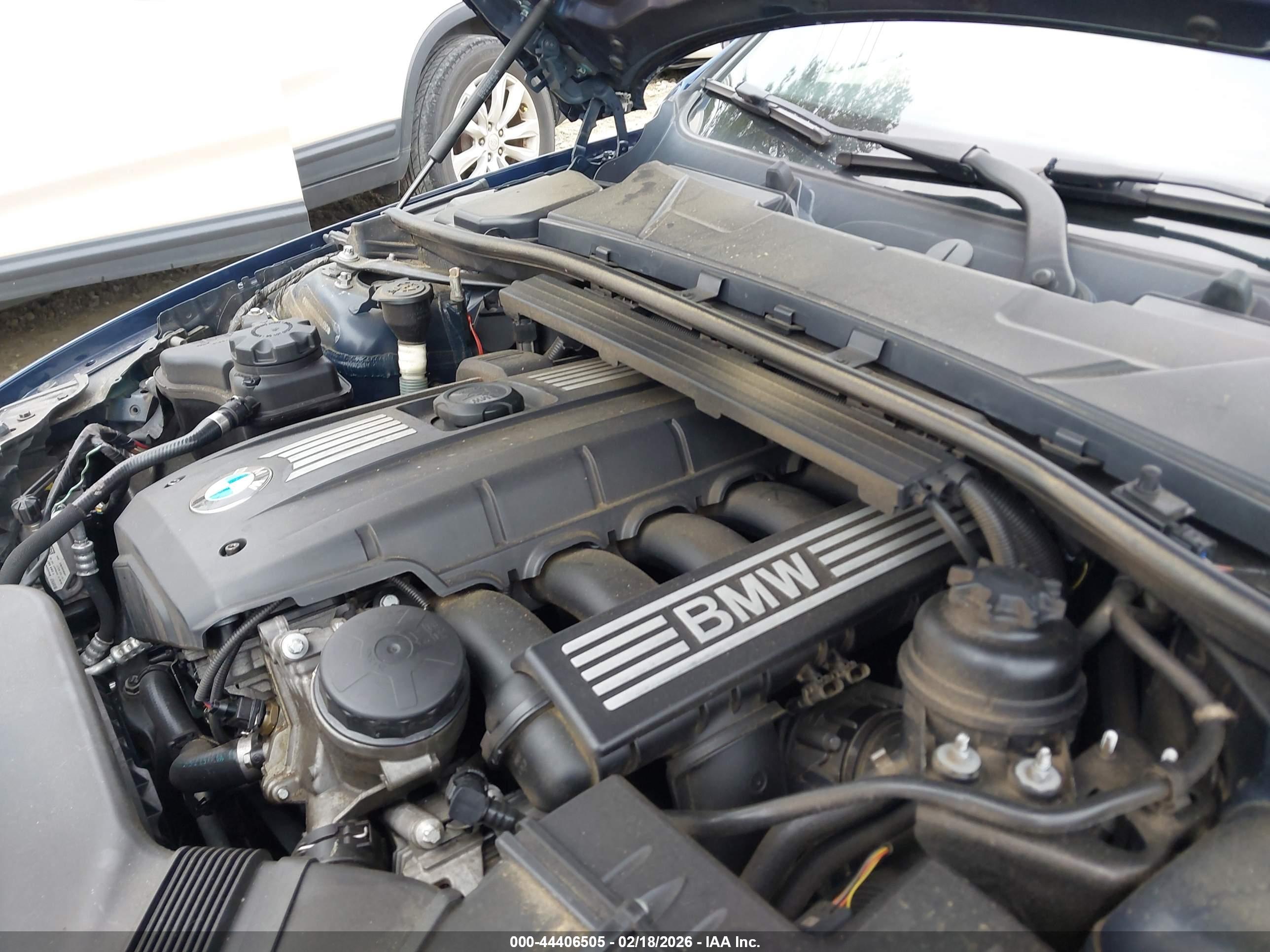 BMW 328I image 10