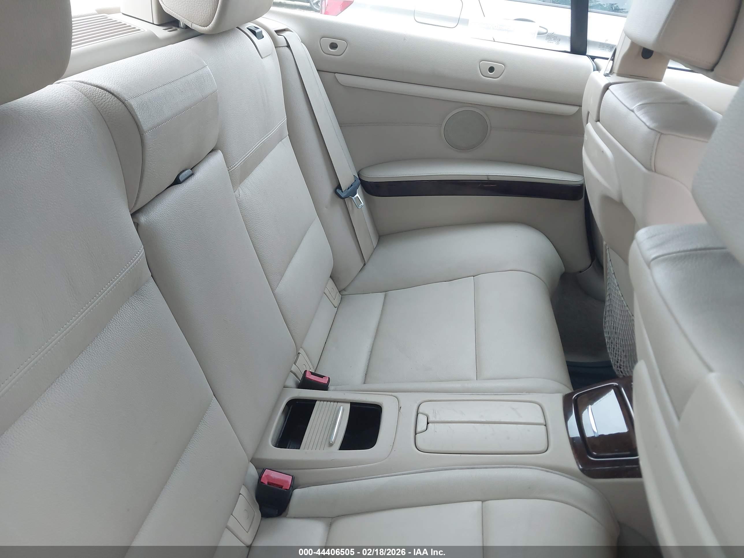 BMW 328I image 8