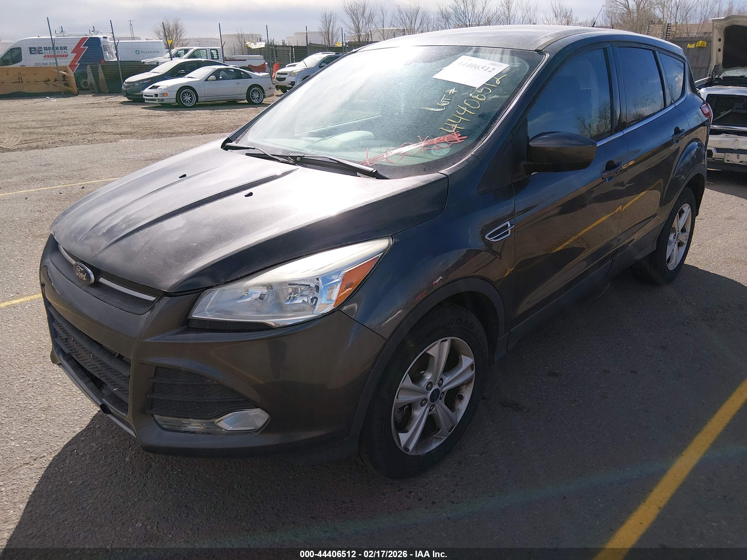 FORD ESCAPE image 2