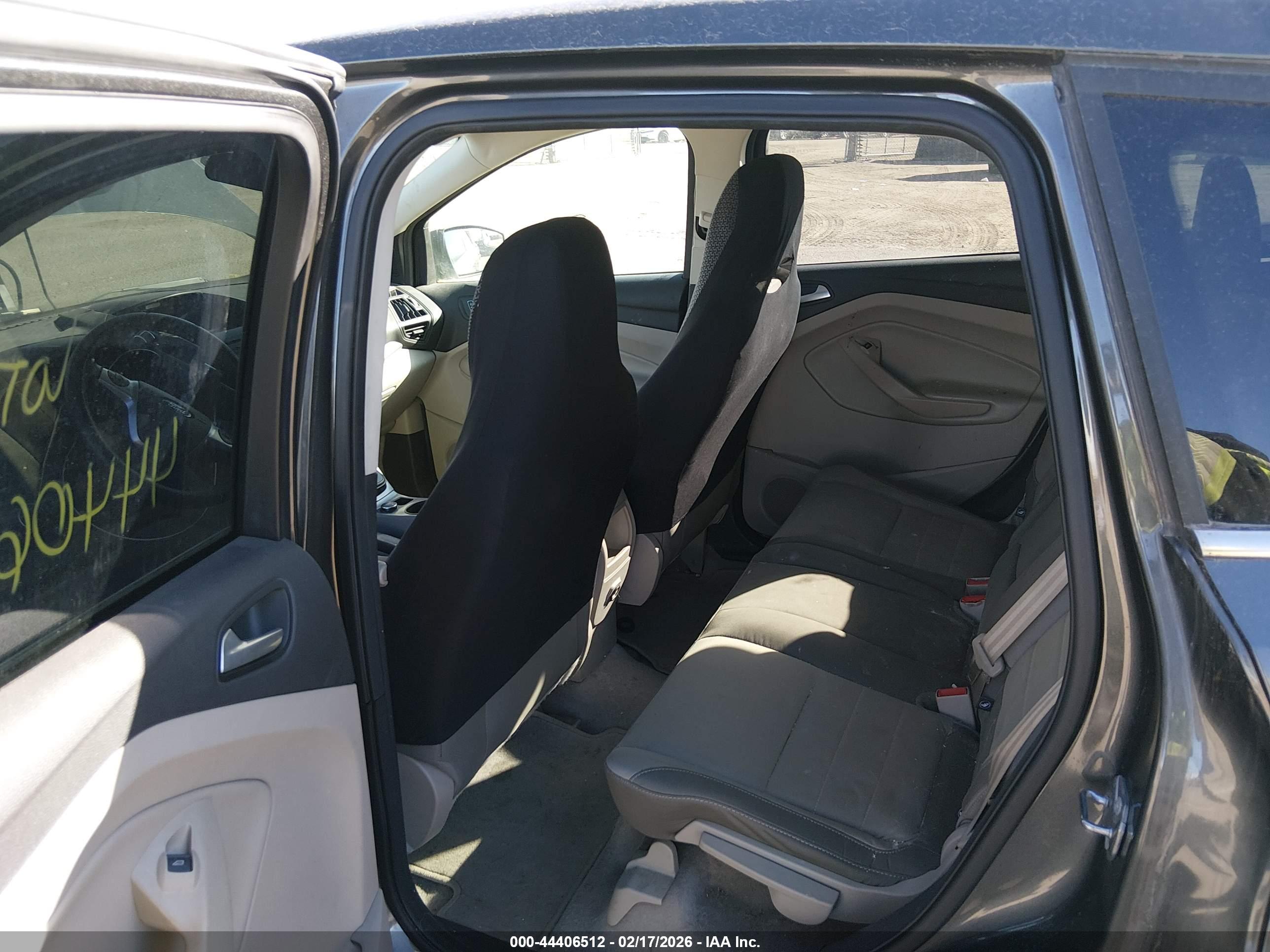 FORD ESCAPE image 8