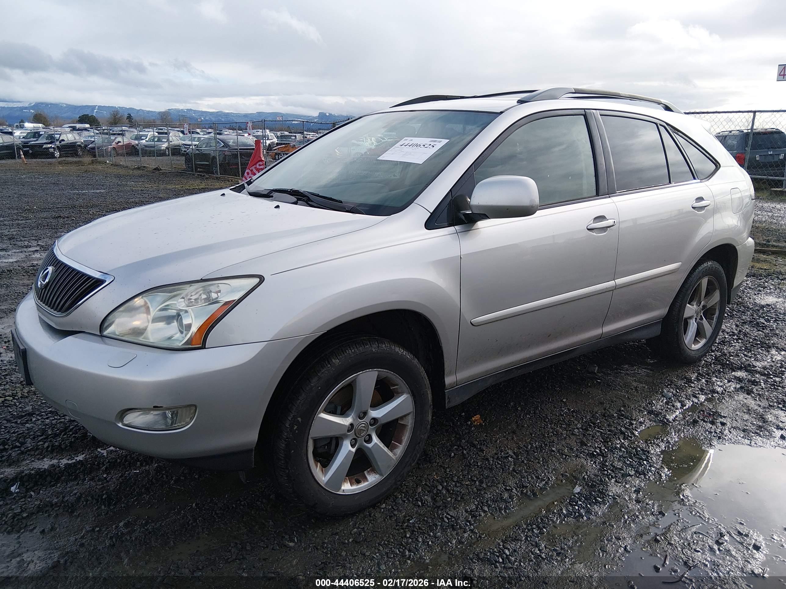 LEXUS RX image 2