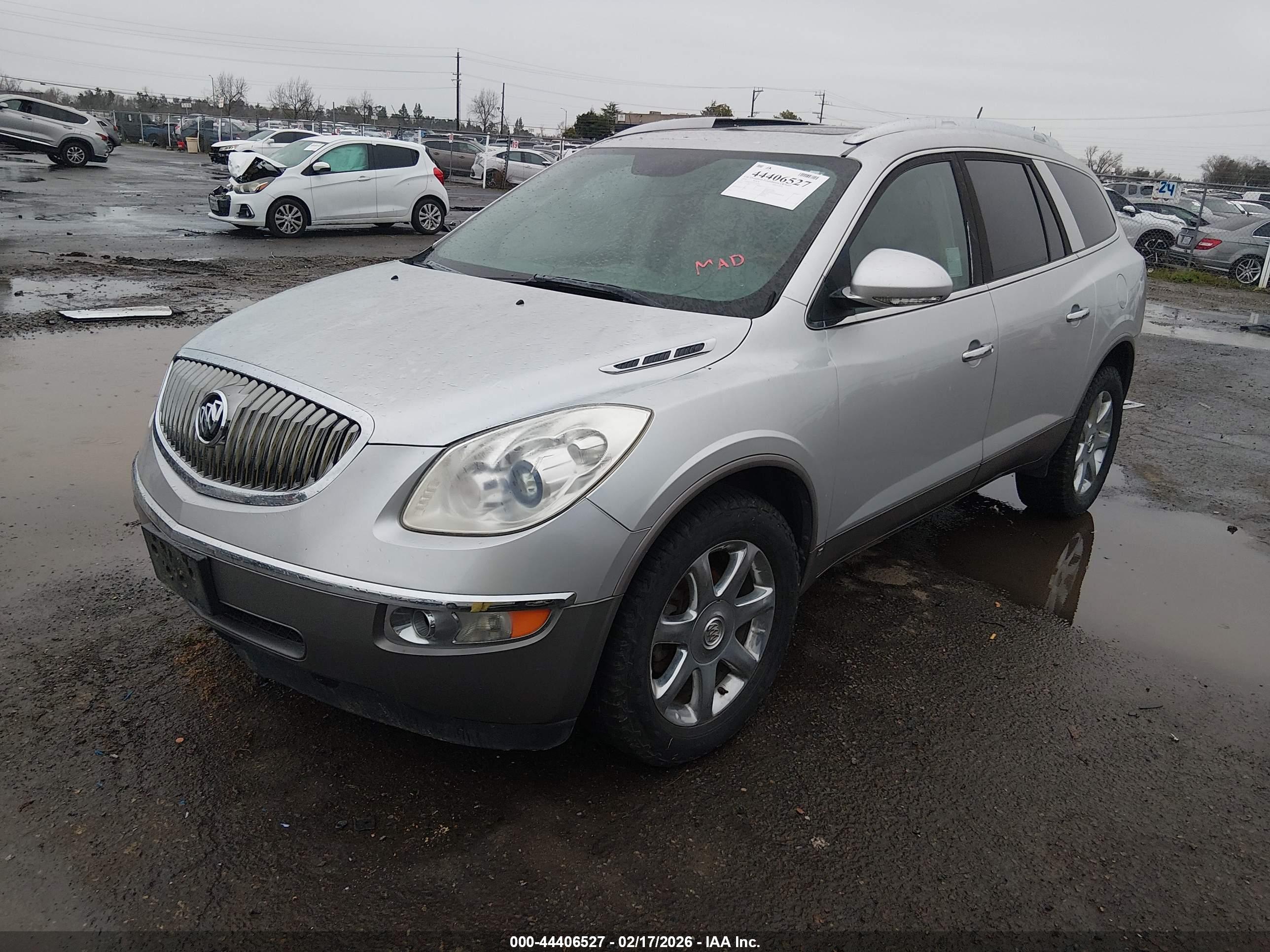 BUICK ENCLAVE image 2