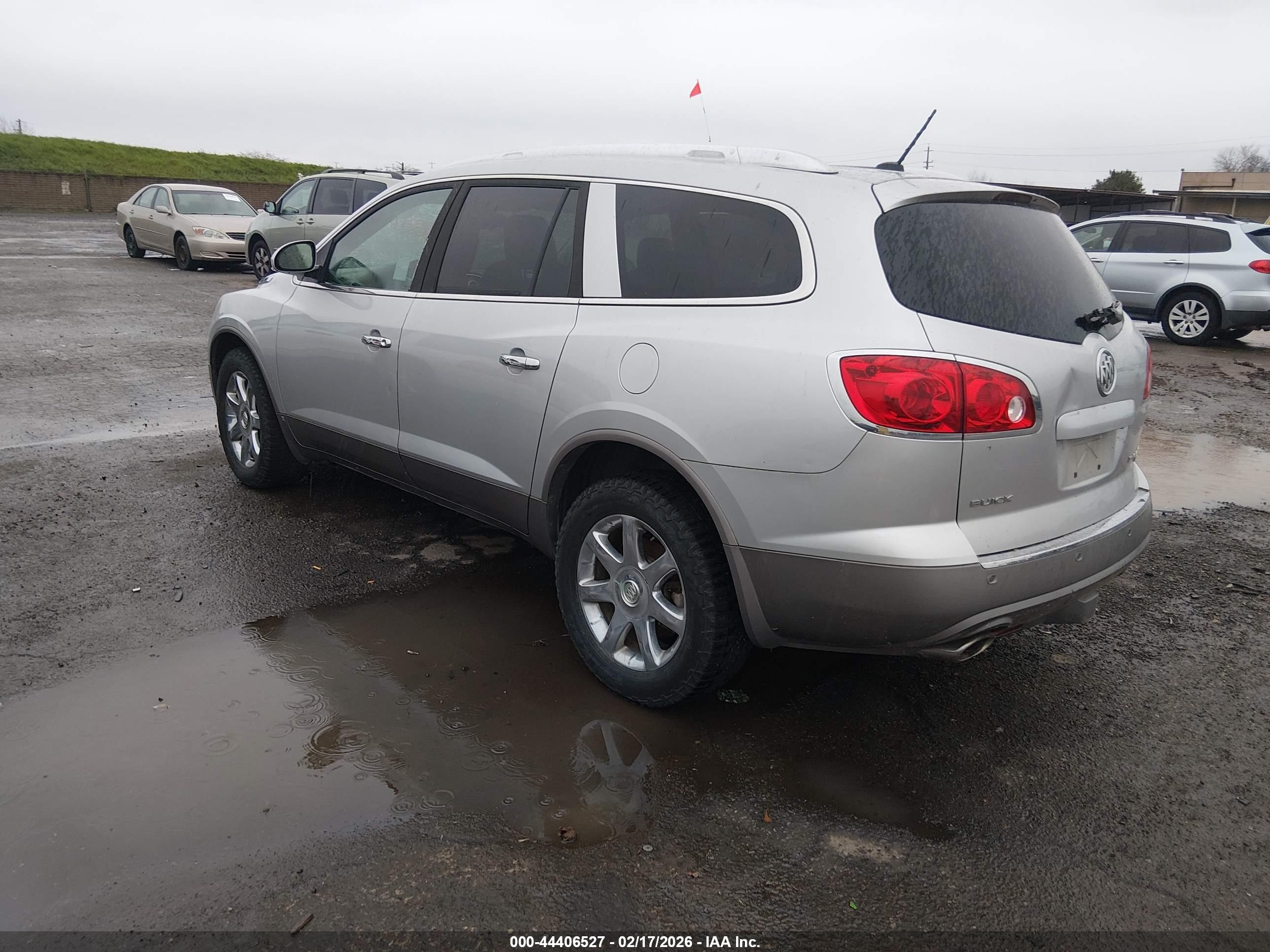 BUICK ENCLAVE image 3