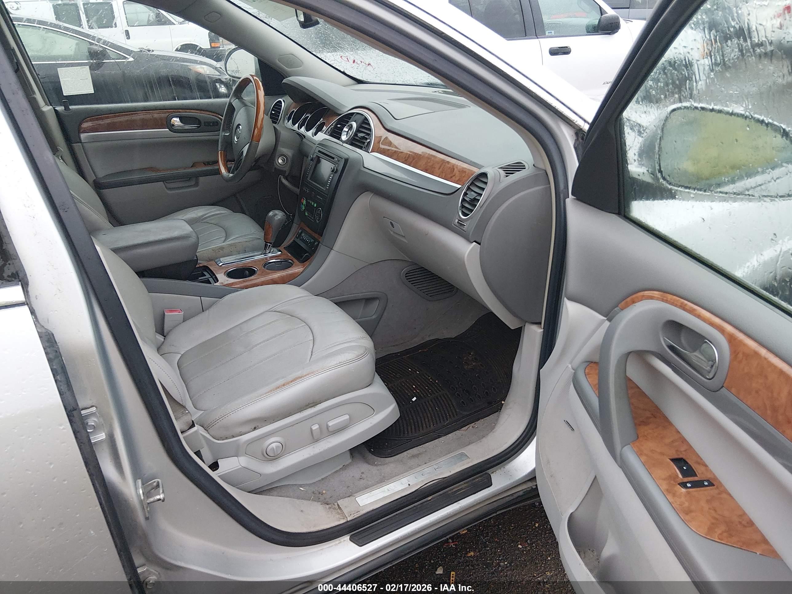 BUICK ENCLAVE image 5